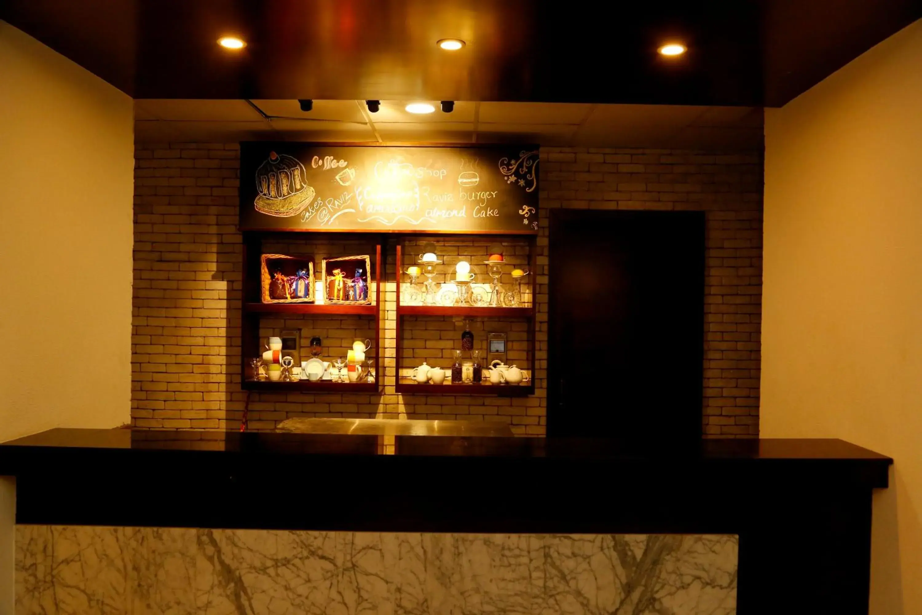 Restaurant/places to eat in The Raviz Calicut Restaurant/places to eat in The Raviz Calicut