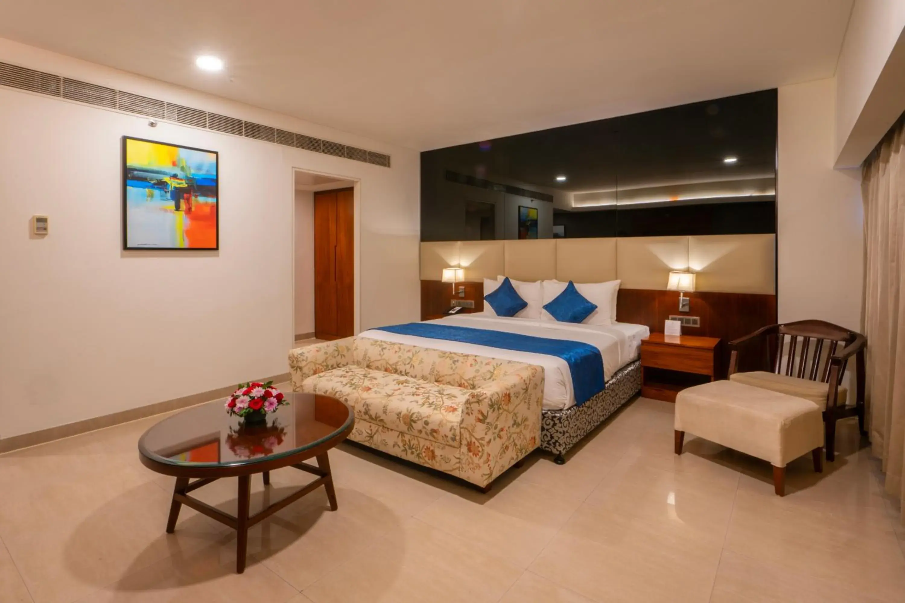 Premium Room King Bed in The Raviz Calicut Premium Room King Bed in The Raviz Calicut