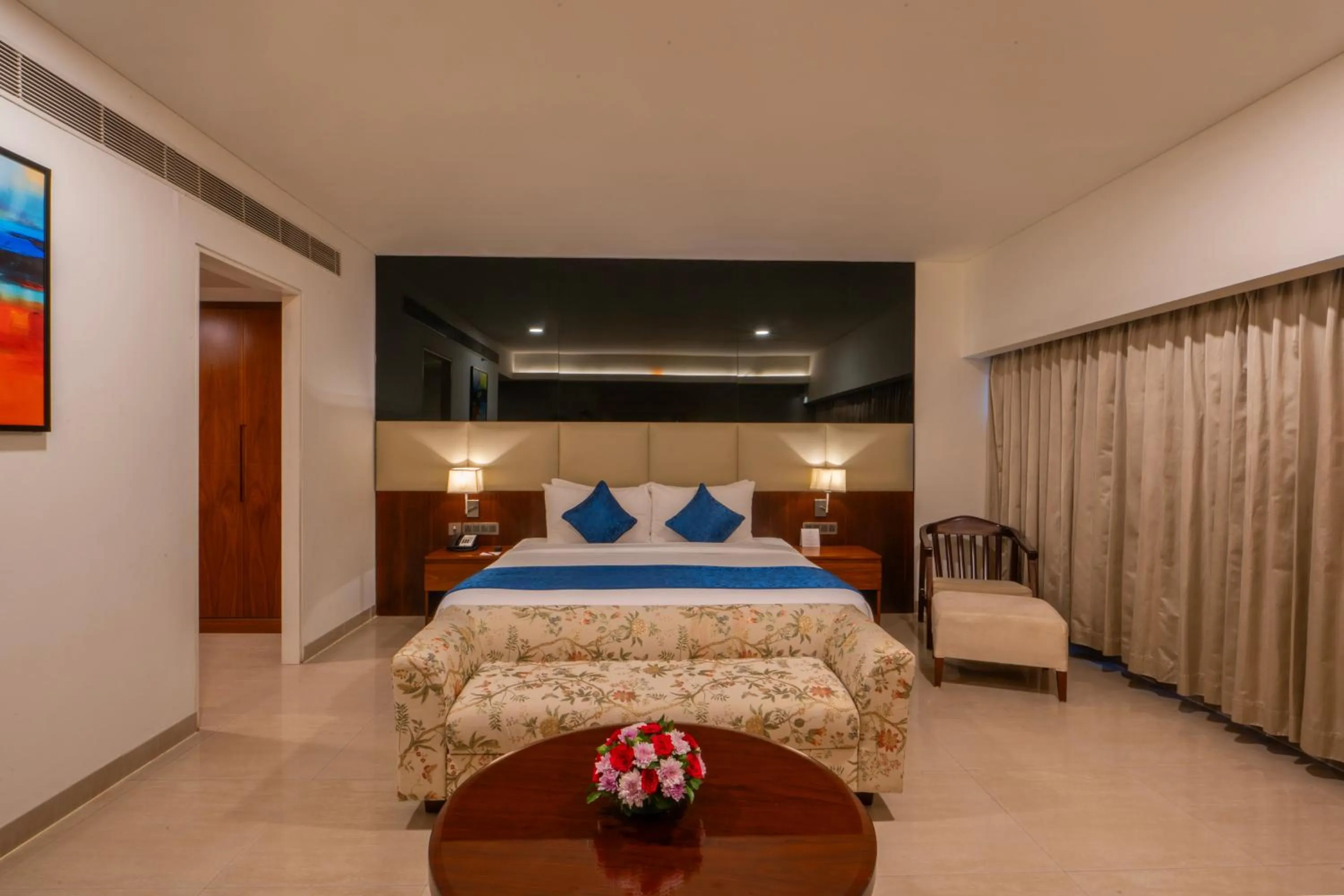 Bedroom, Bed in The Raviz Calicut