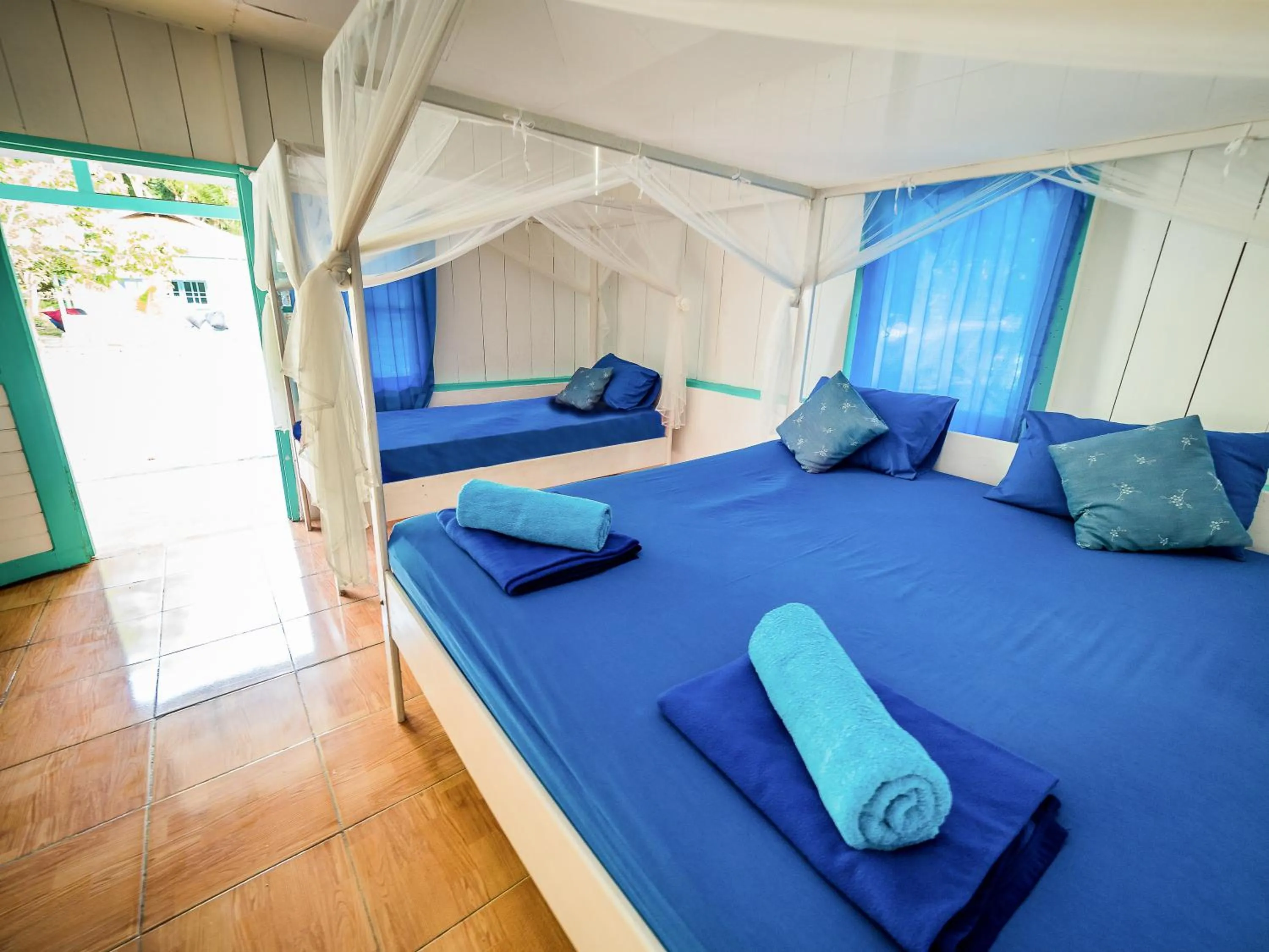 Bedroom, Bed in Scuba Republic Beach Bungalows