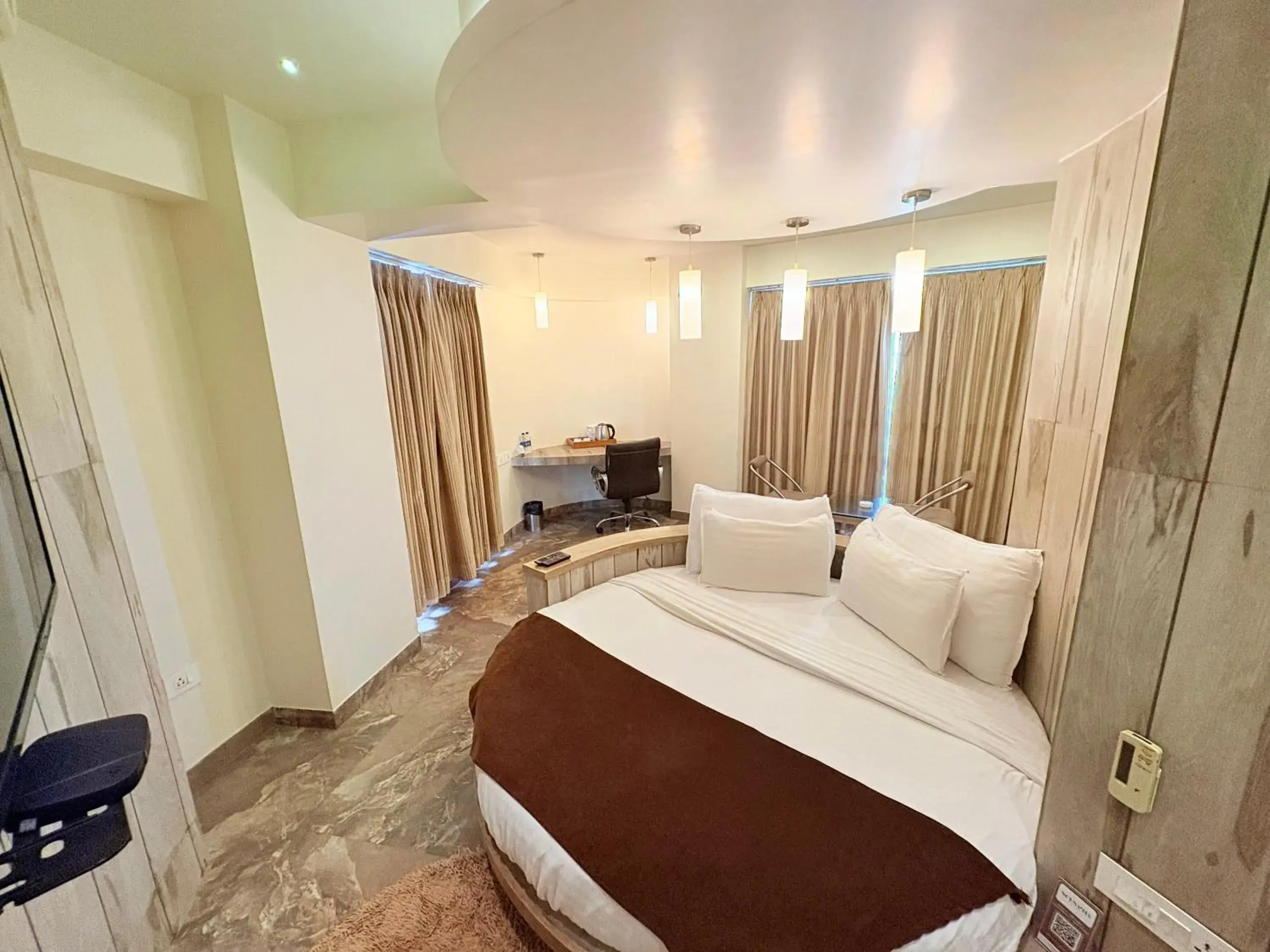 King Room - single occupancy in Scenaria Hotel - Navrangpura, Ahmedabad King Room - single occupancy in Scenaria Hotel - Navrangpura, Ahmedabad