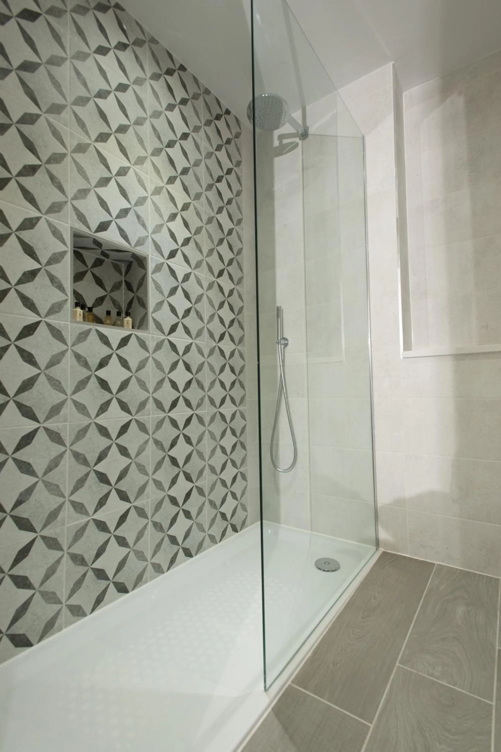 Shower in Saltmarshe Hall