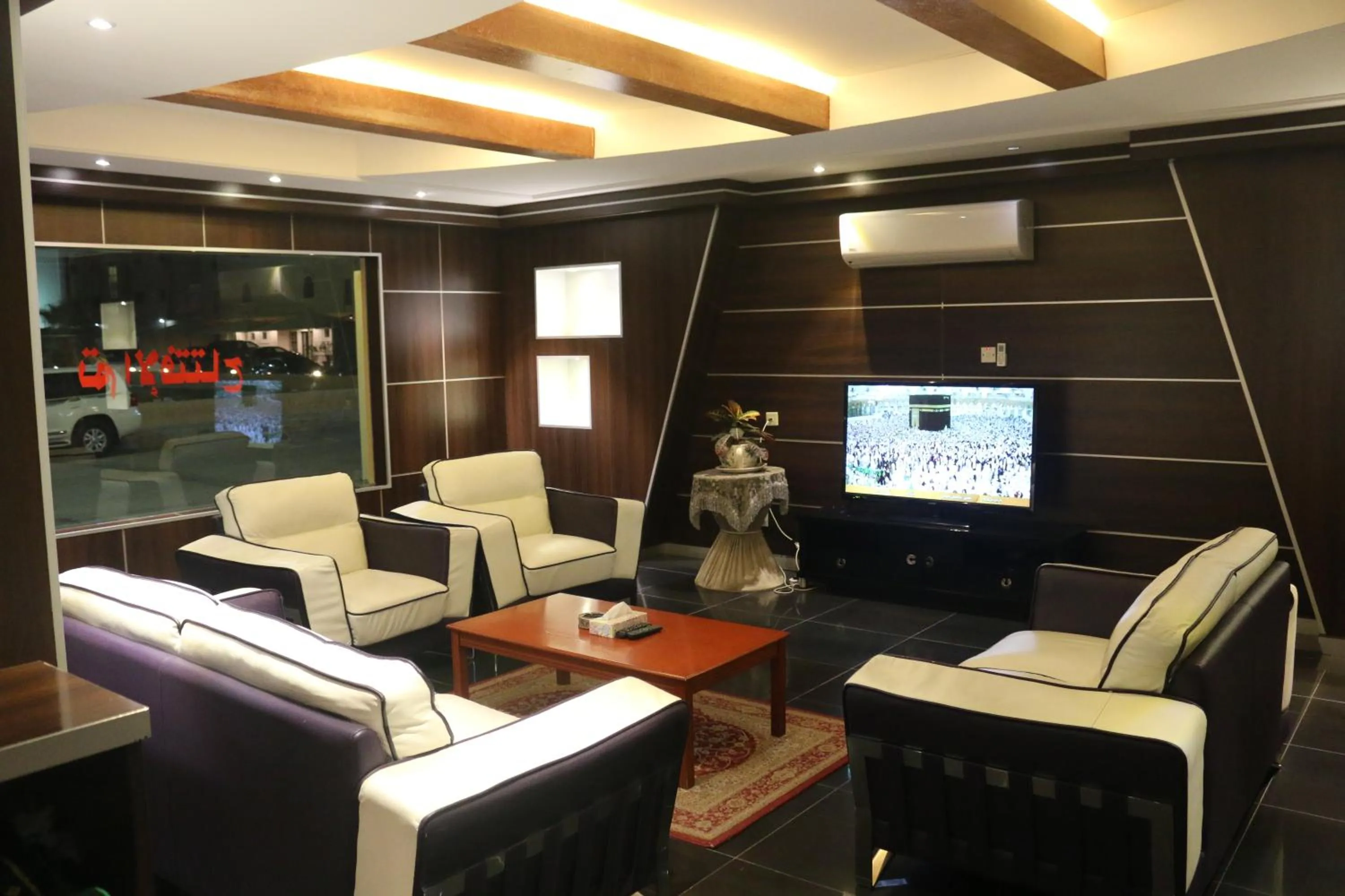 Decorative detail in Al-Fakhamah Hotel Apartments - Families Only