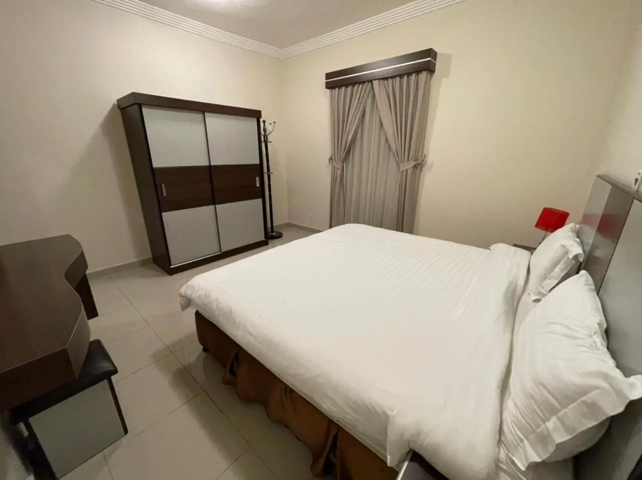 Al-Fakhamah Hotel Apartments - Families Only