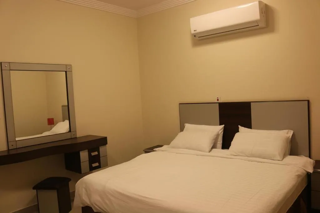 Al-Fakhamah Hotel Apartments - Families Only