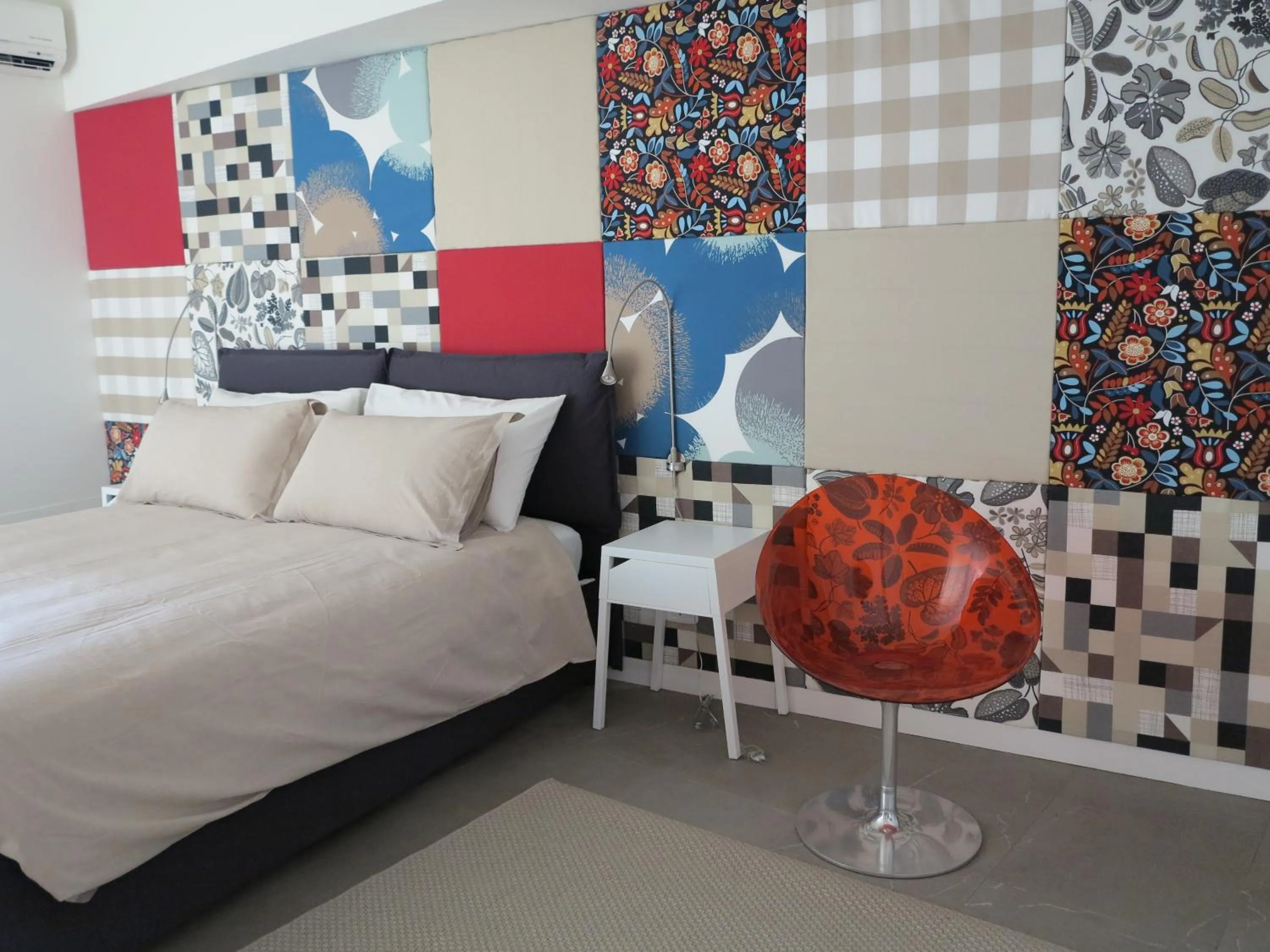 Photo of the whole room, Bed in Residence "I Centralissimi Mamiblu' "