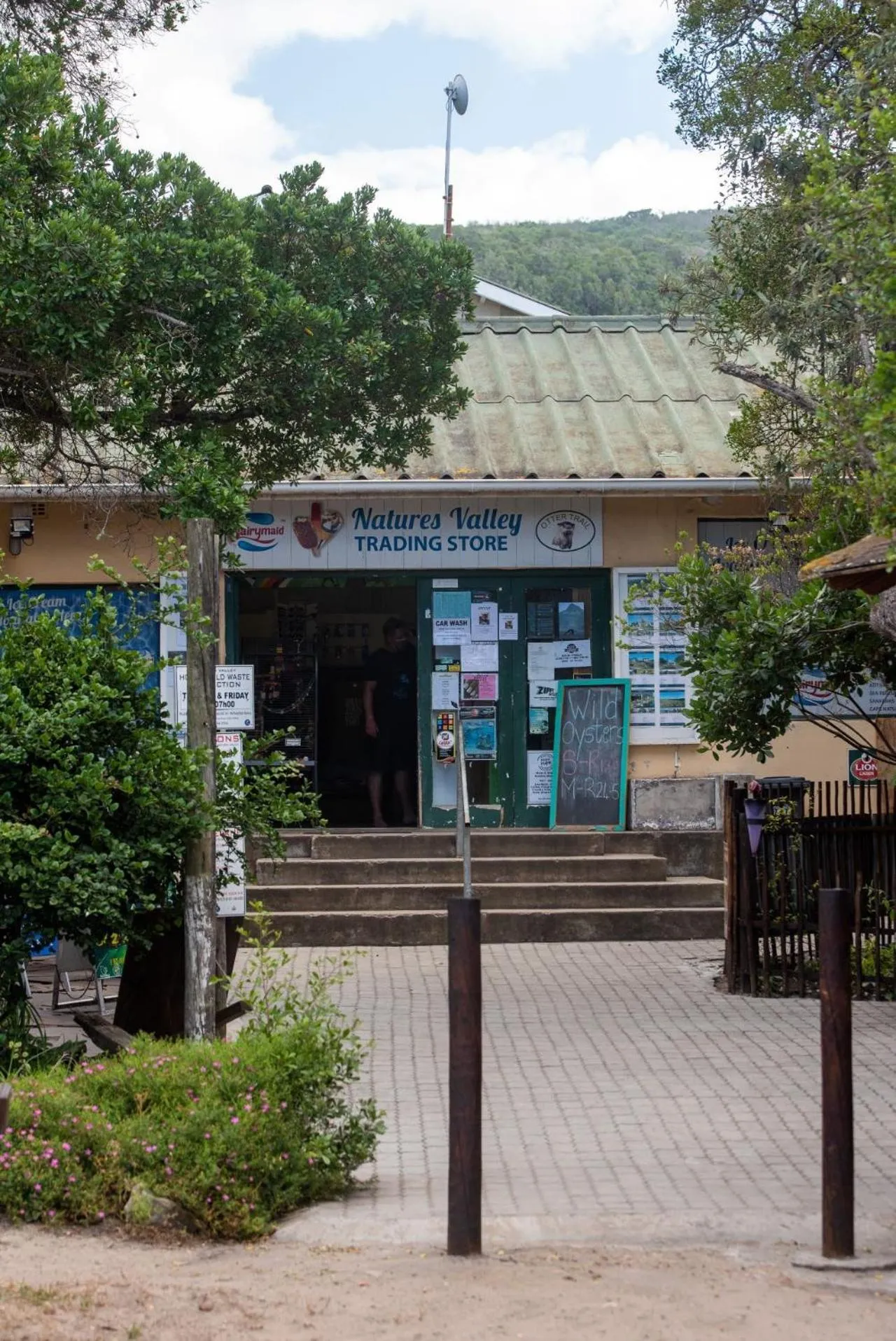 Restaurant/places to eat in Kamma-Otter