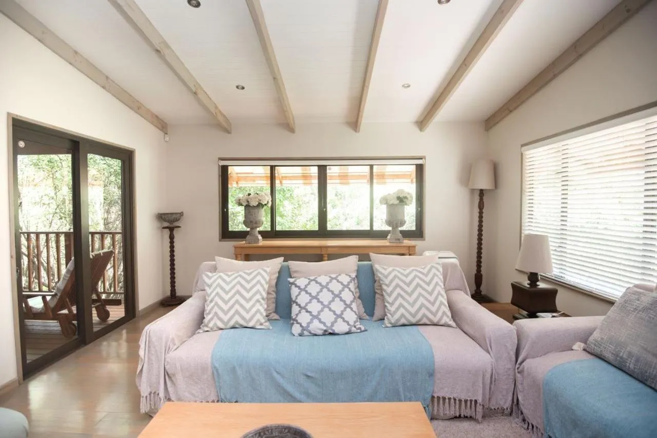 Seating area in Kamma-Otter