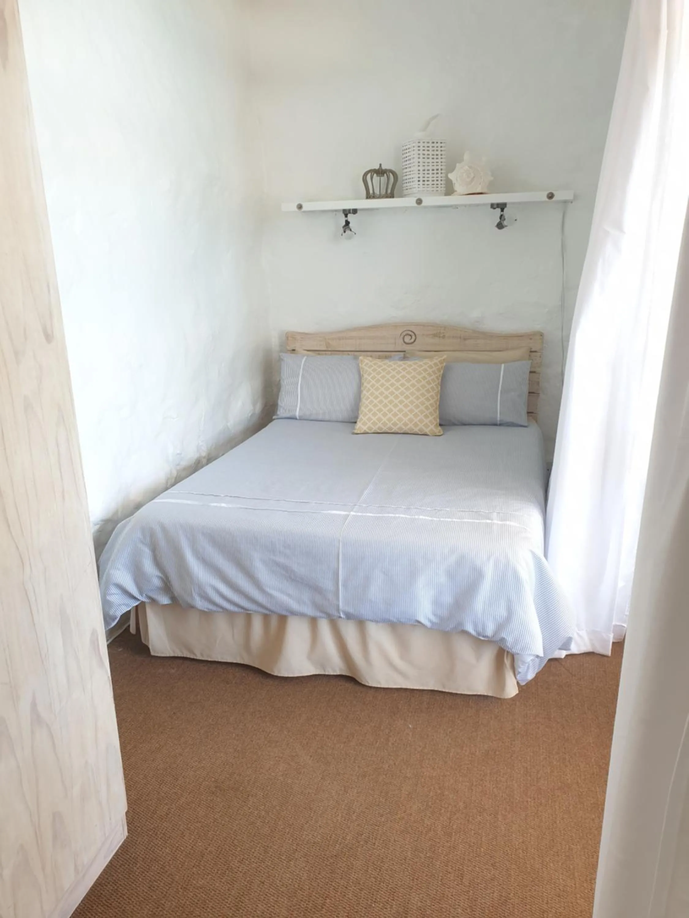 Bed in 59 LongSantos