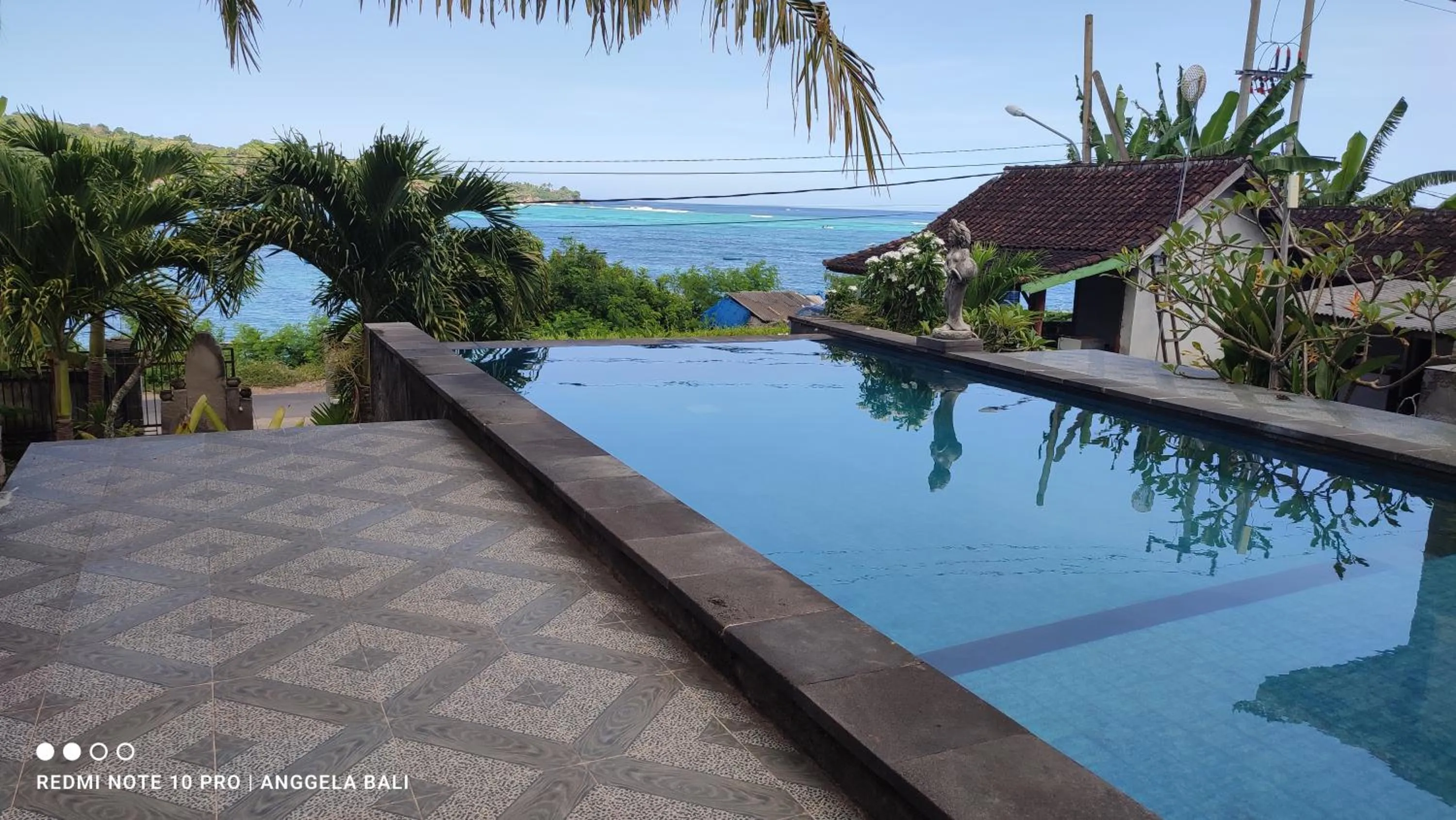 Swimming pool in Kusuma Abiakta Sea Side Lembongan