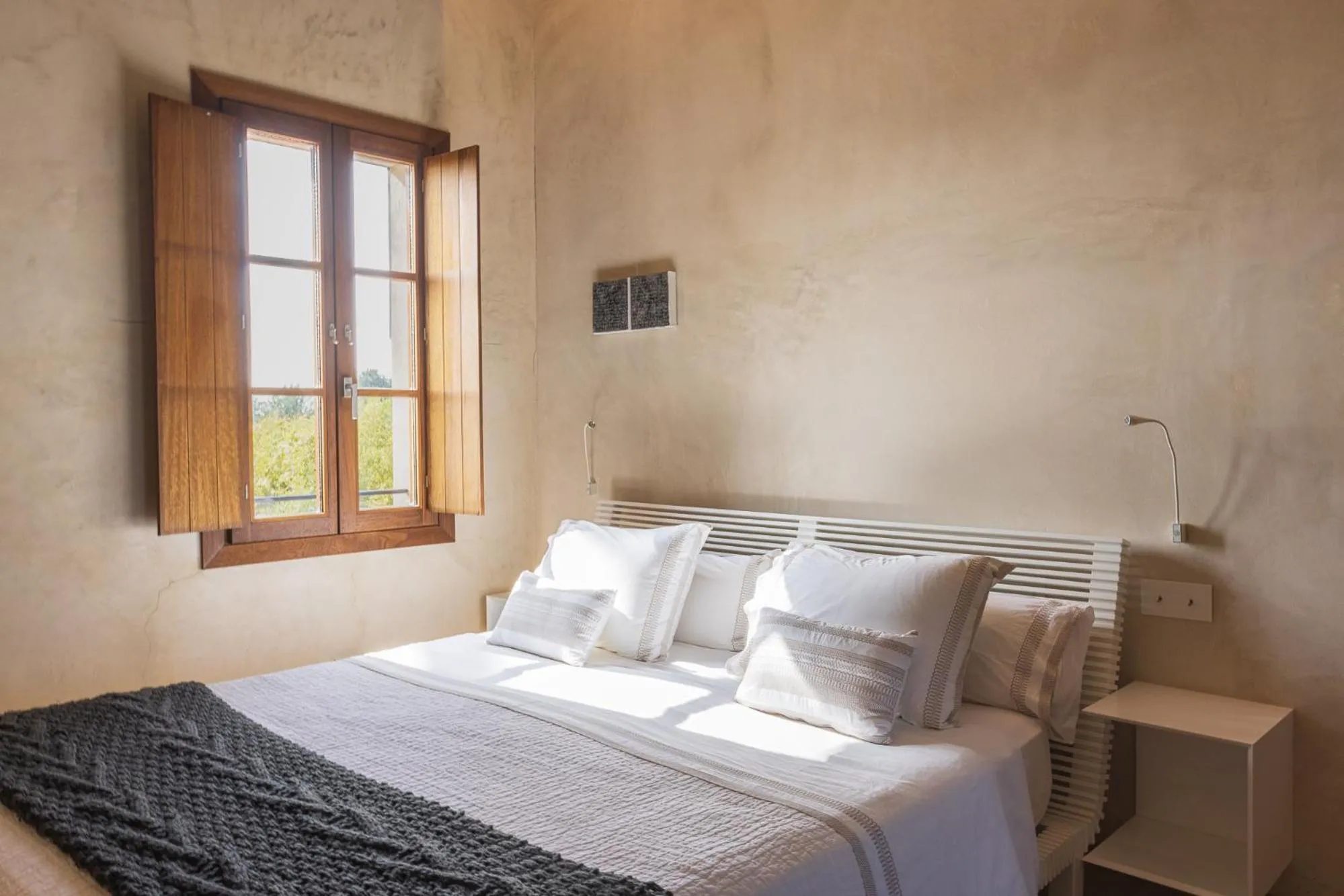 Decorative detail, Bed in Hotel Rural Xereca