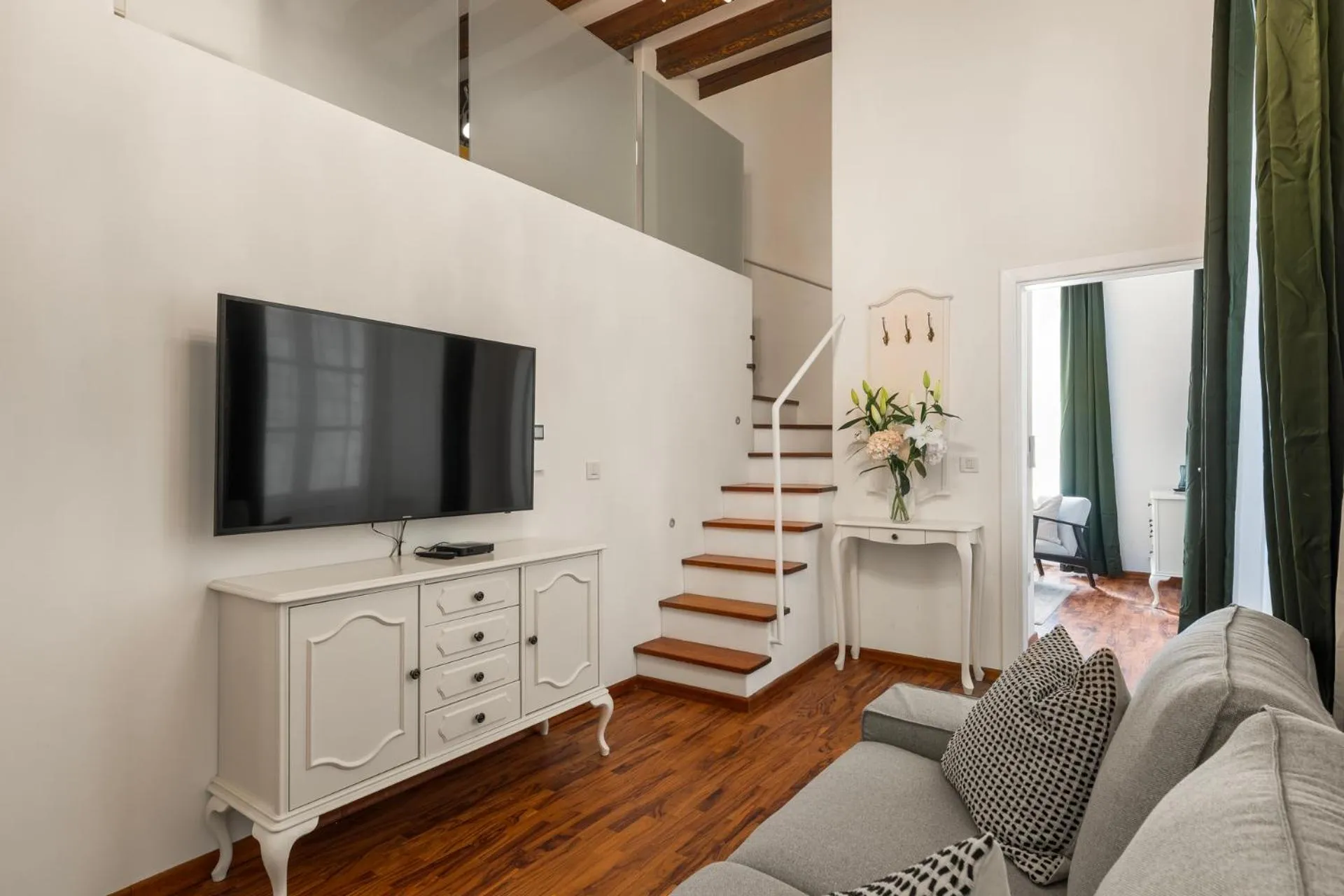 Living room in Palmotta Palace