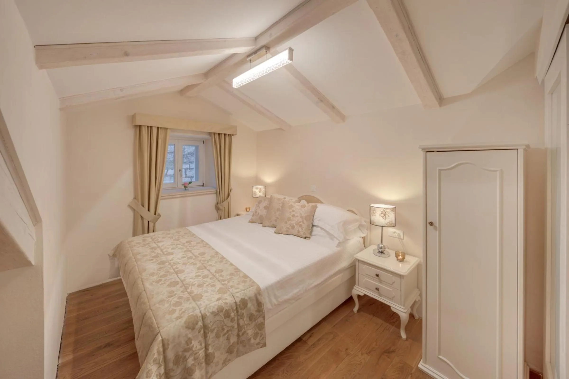 Bed in Palmotta Palace