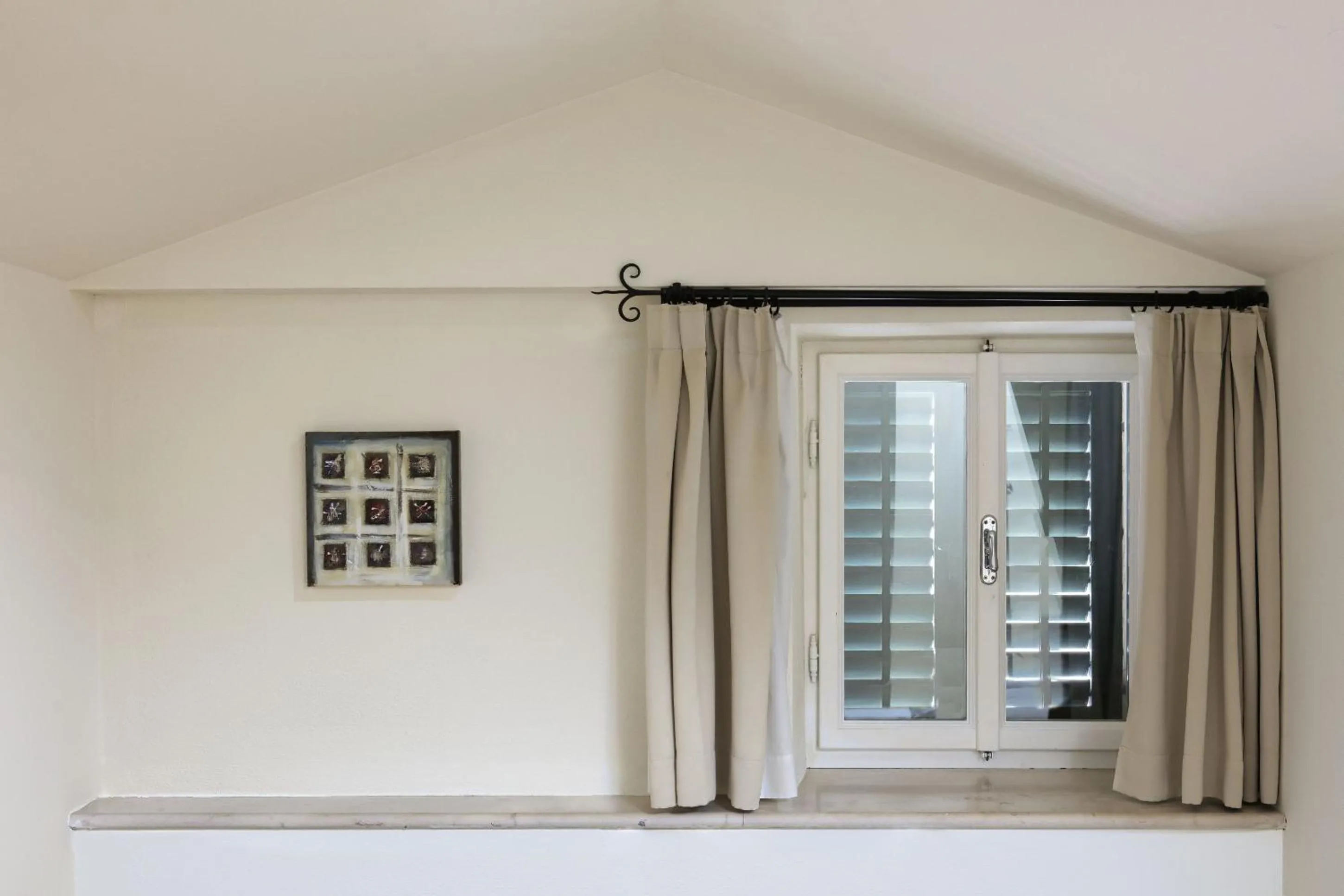 Decorative detail in Apartments More