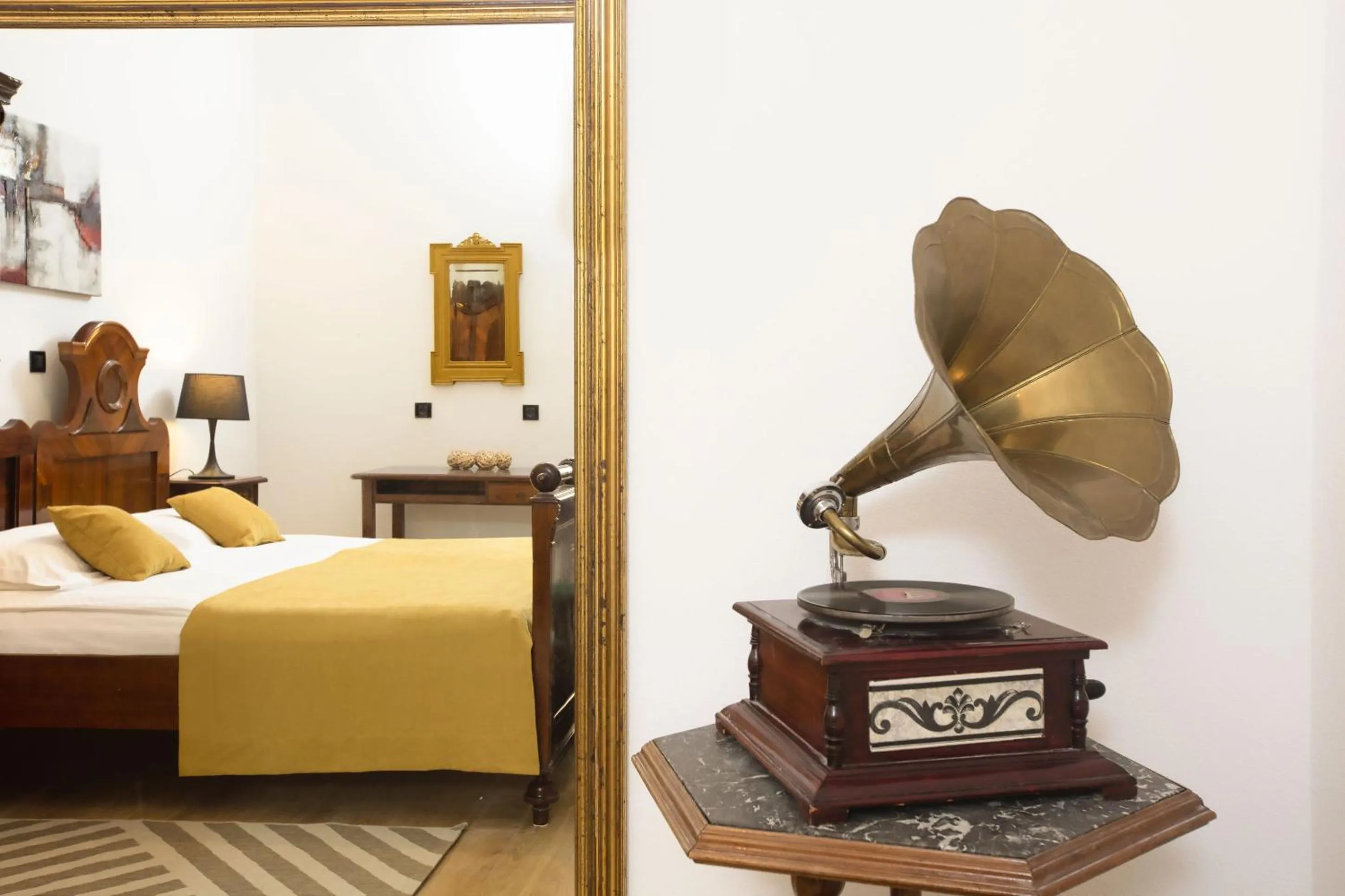 Bedroom, Bed in Apartments More