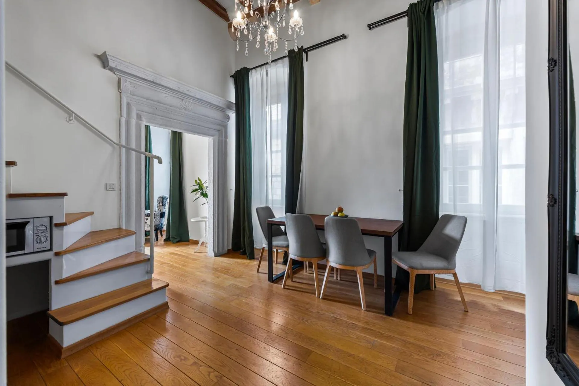 Dining area in Palmotta Palace