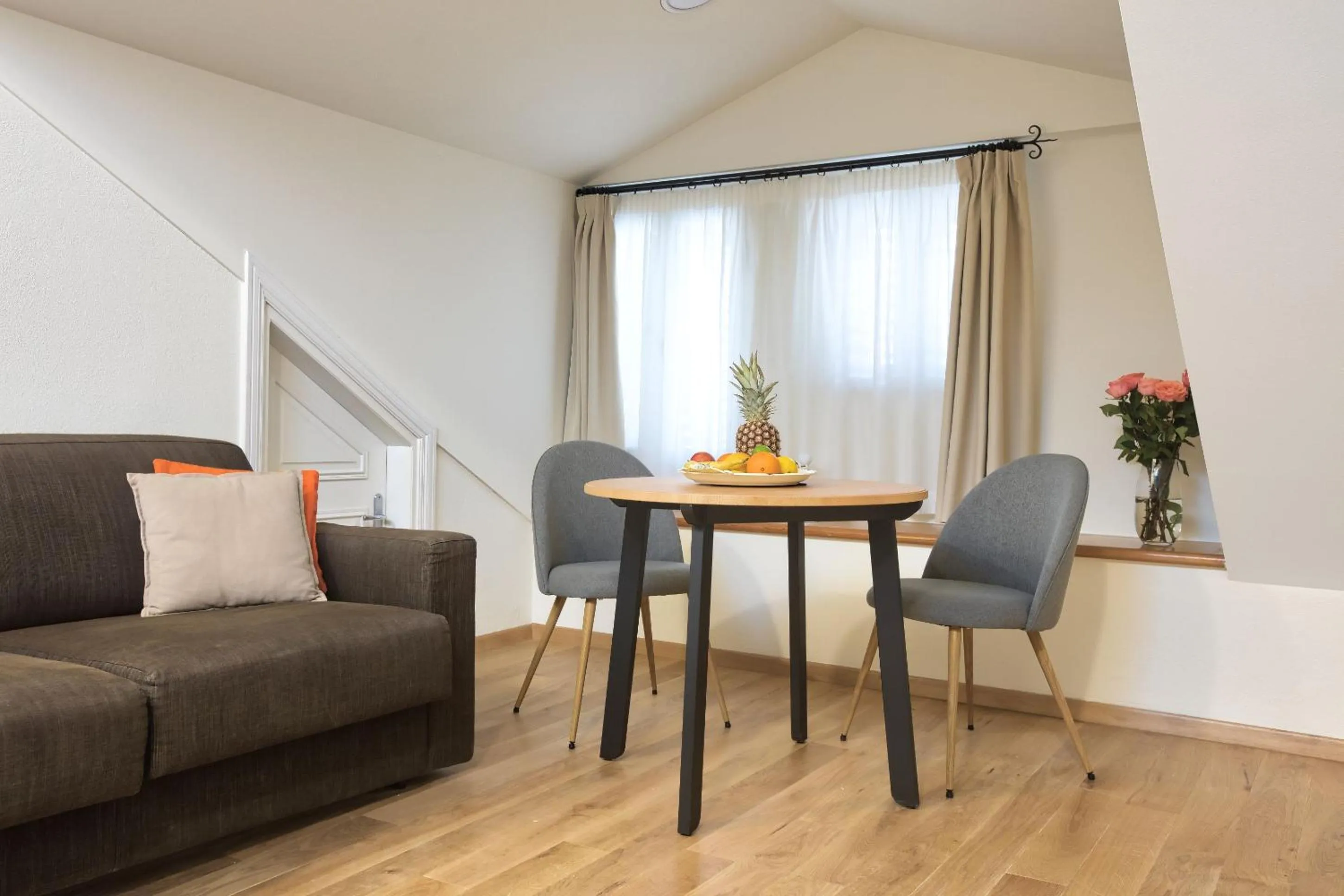 Dining area in Palmotta Palace