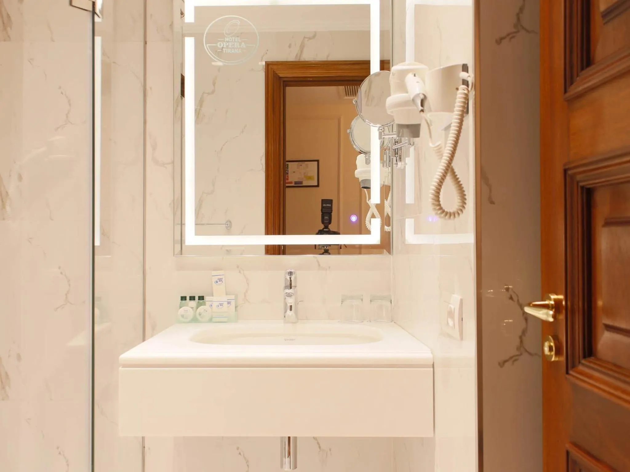 Bathroom in Hotel Opera