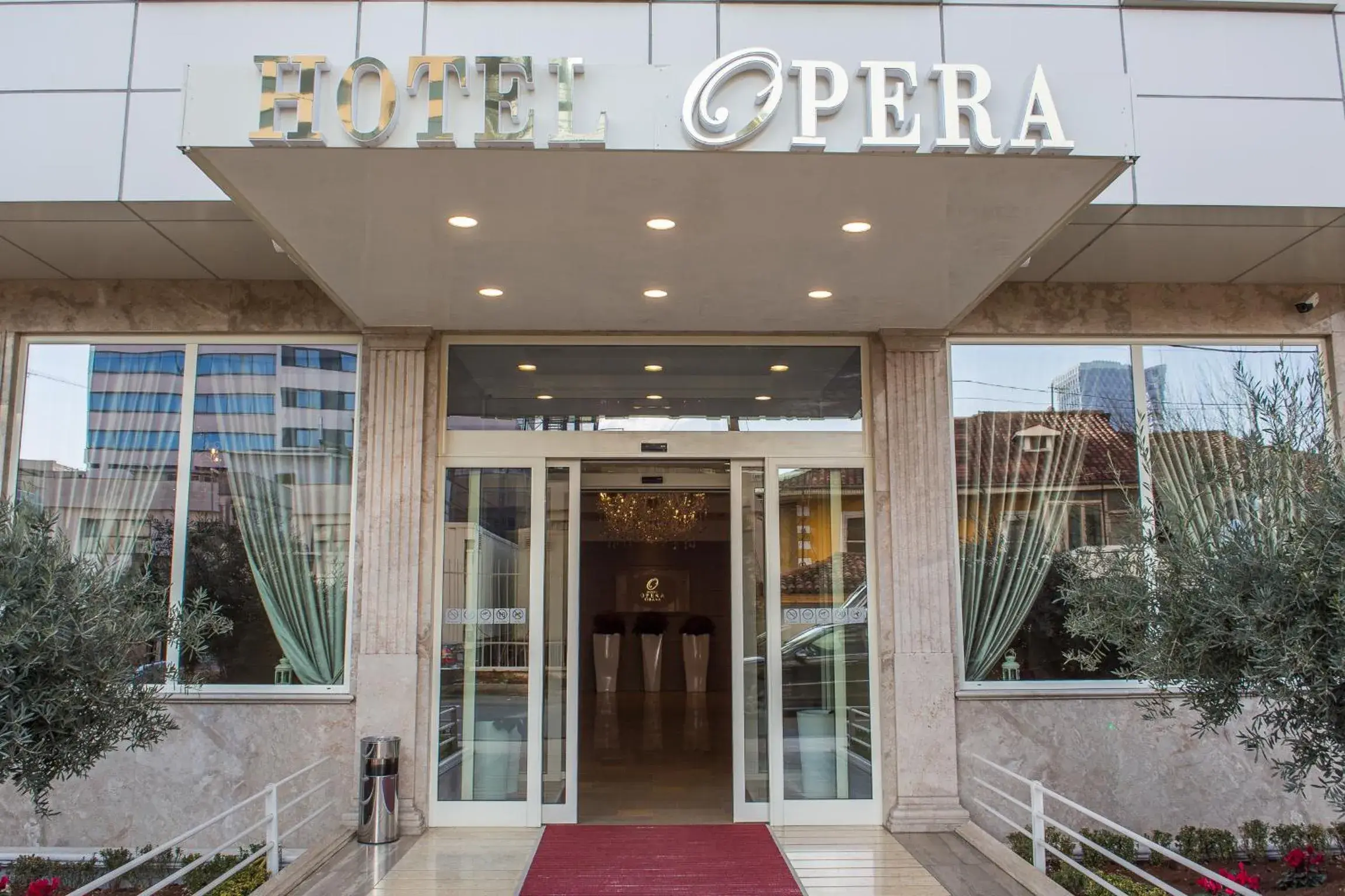 Facade/entrance in Hotel Opera Facade/entrance in Hotel Opera