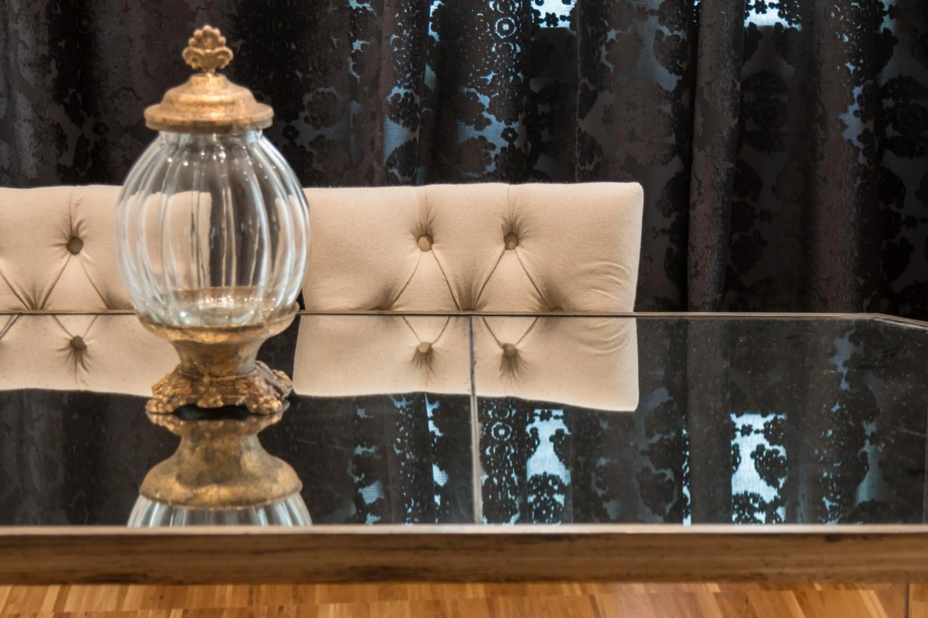 Decorative detail in BiBo Suites Oro del Darro