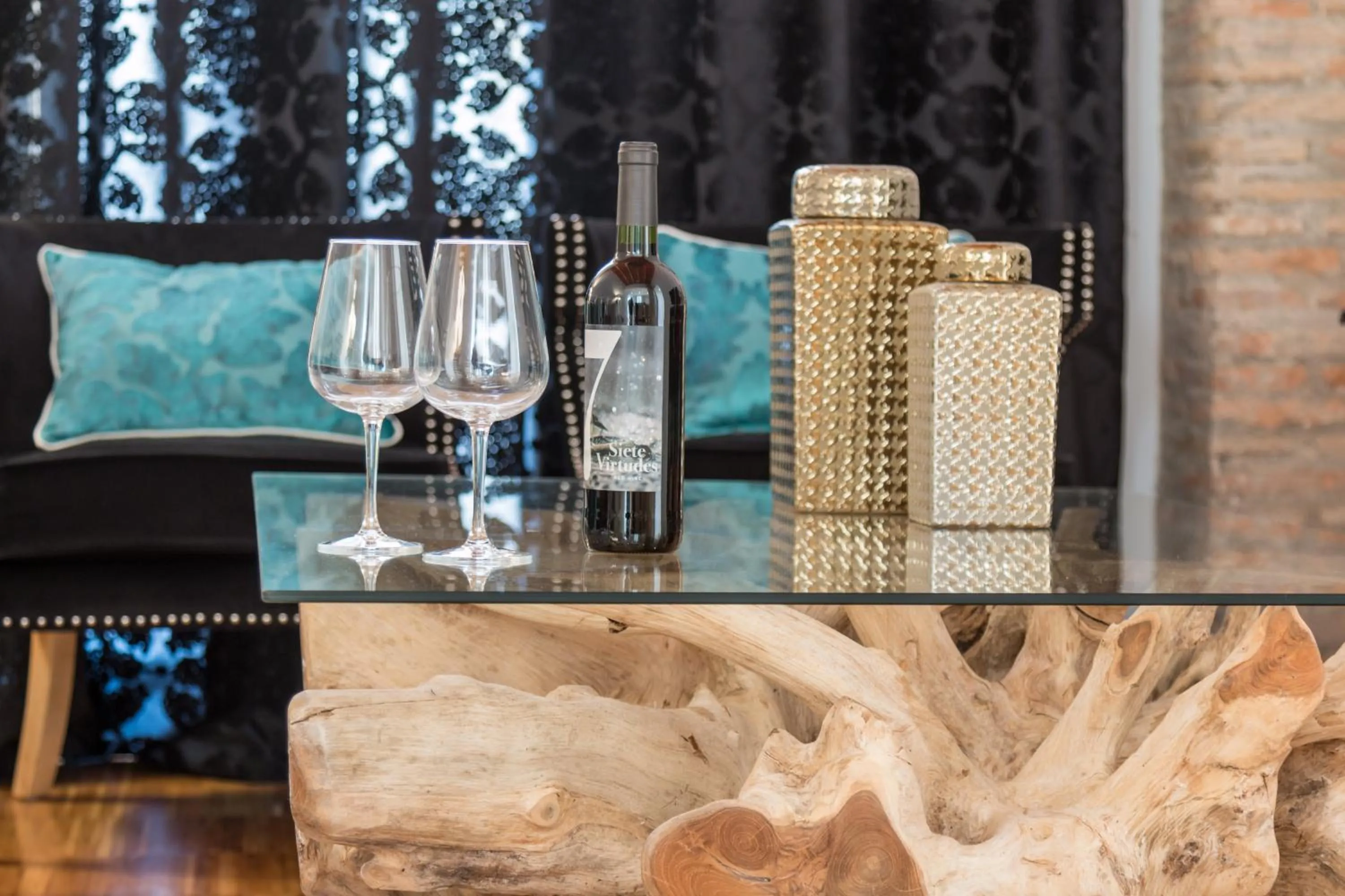 Decorative detail in BiBo Suites Oro del Darro