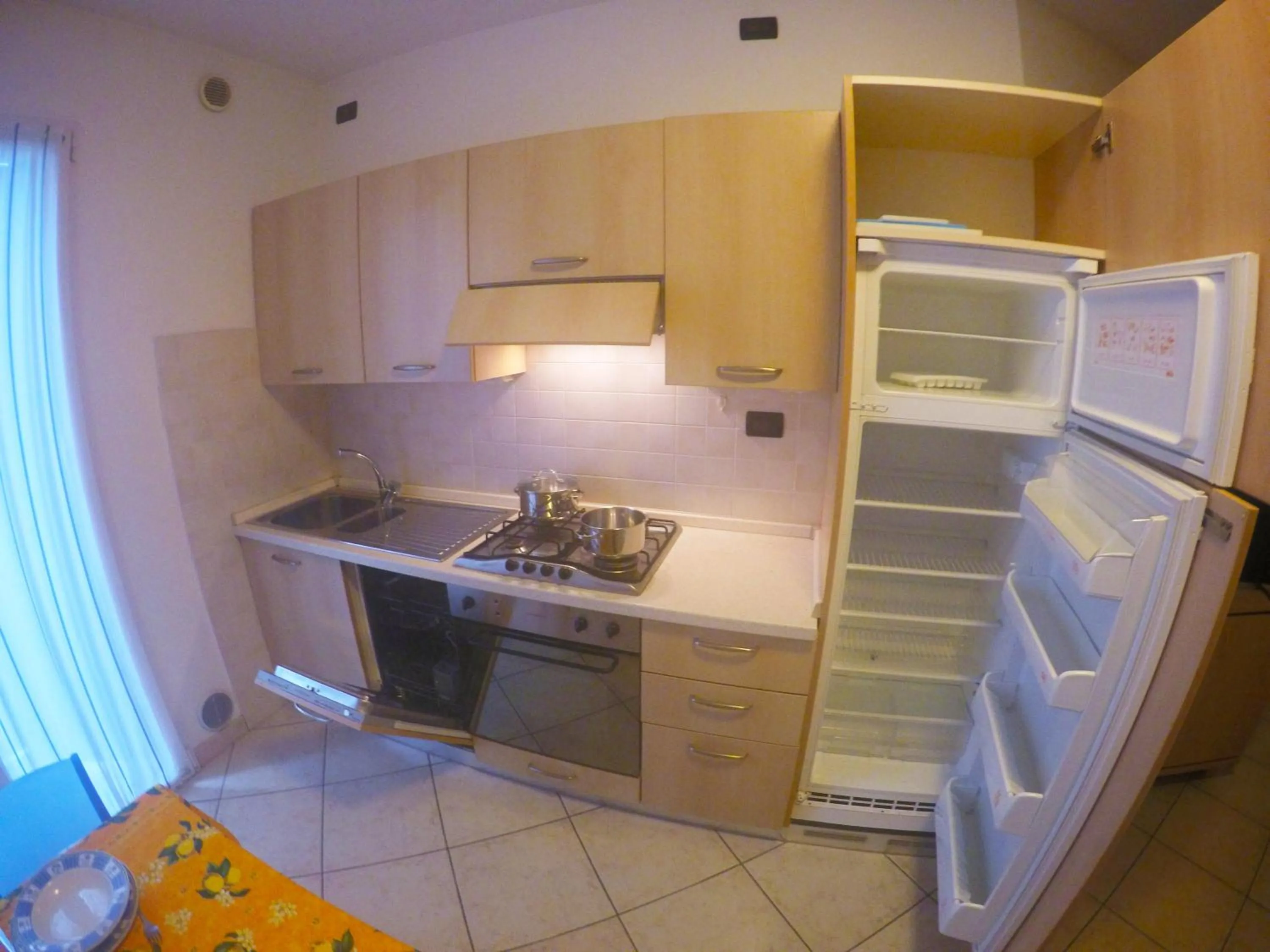 Kitchen or kitchenette in Residence Diana Frontemare - Agenzia Cocal