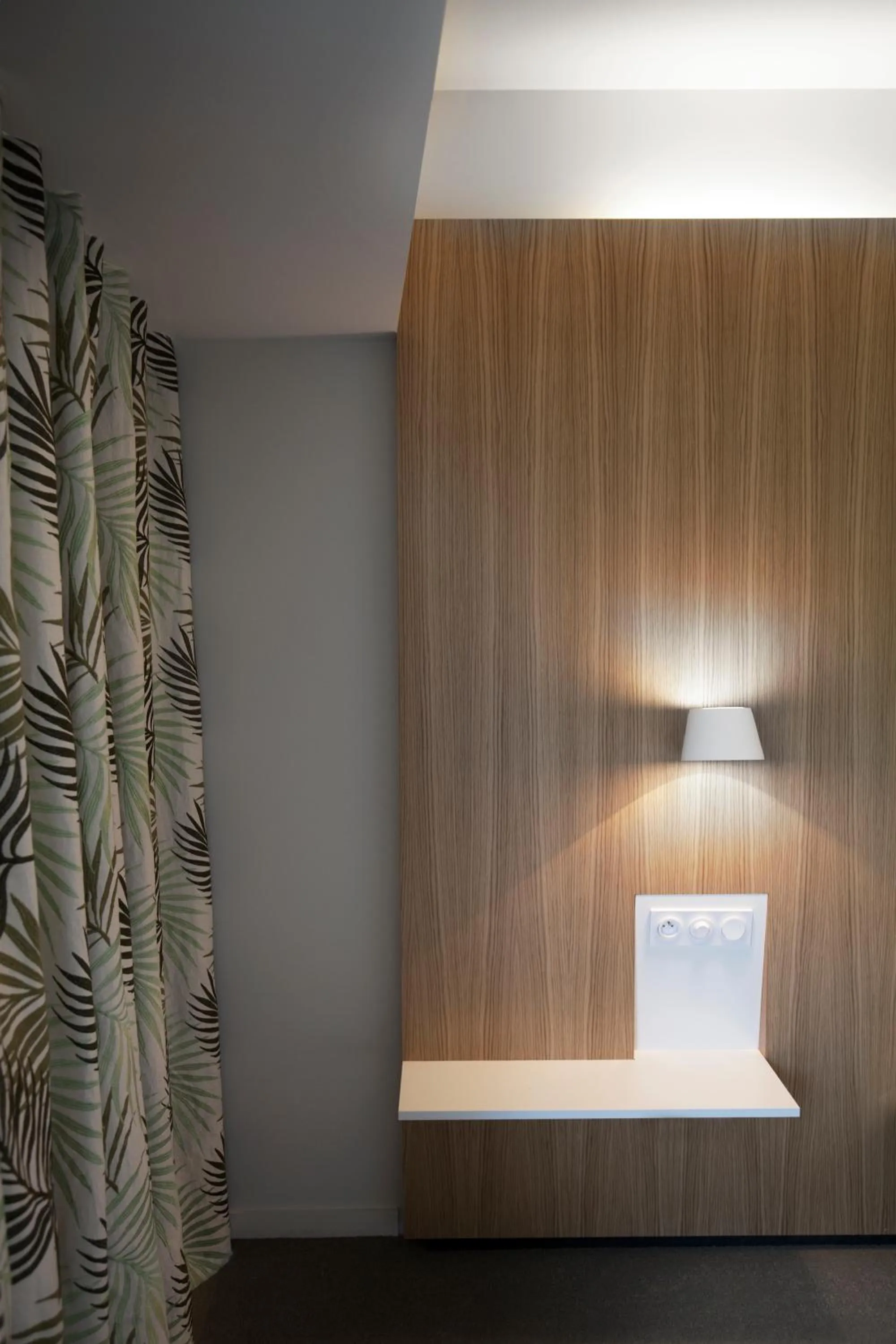 Decorative detail in Best Western Plus Hotel Divona Cahors