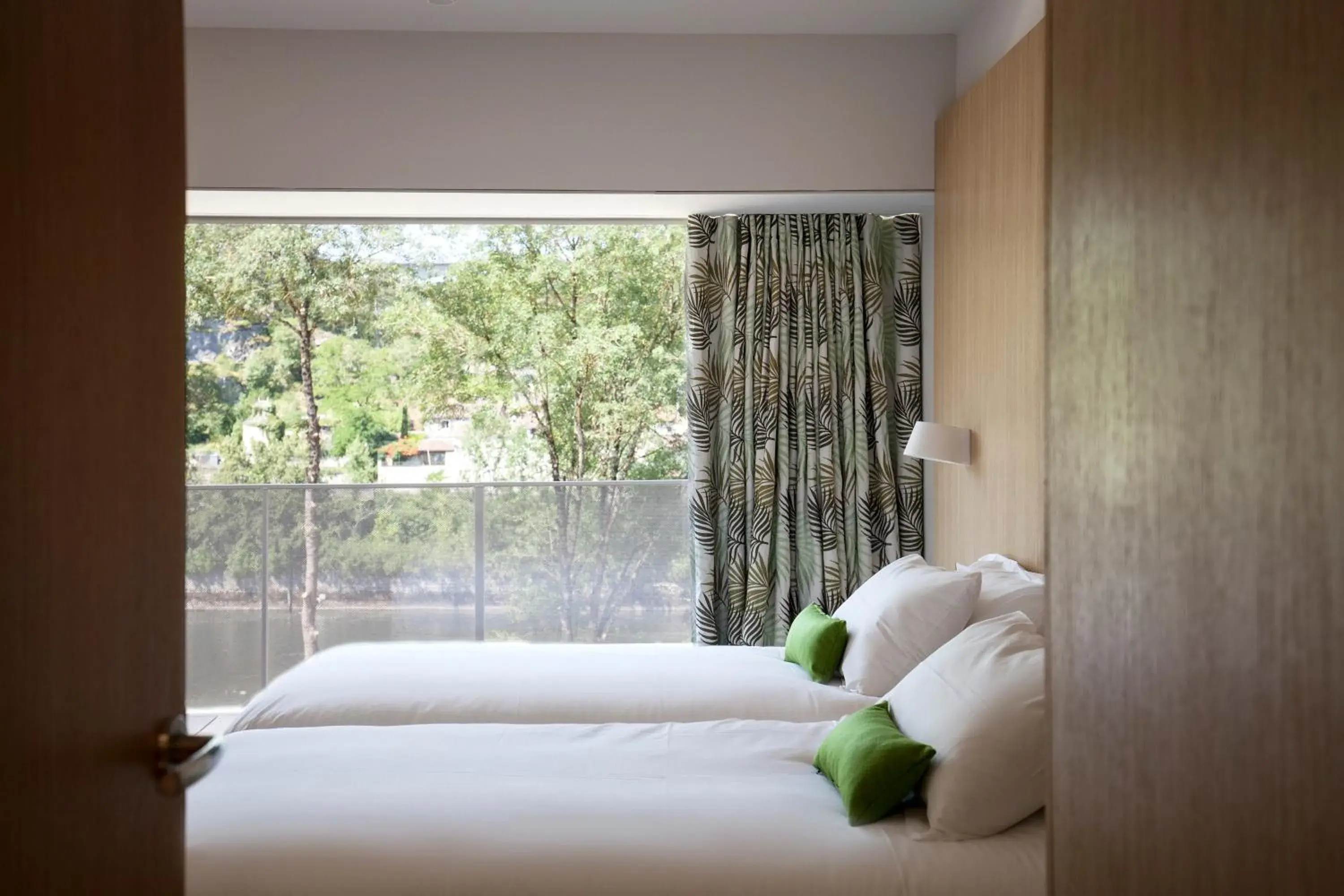 Photo of the whole room, Bed in Best Western Plus Hotel Divona Cahors Photo of the whole room, Bed in Best Western Plus Hotel Divona Cahors