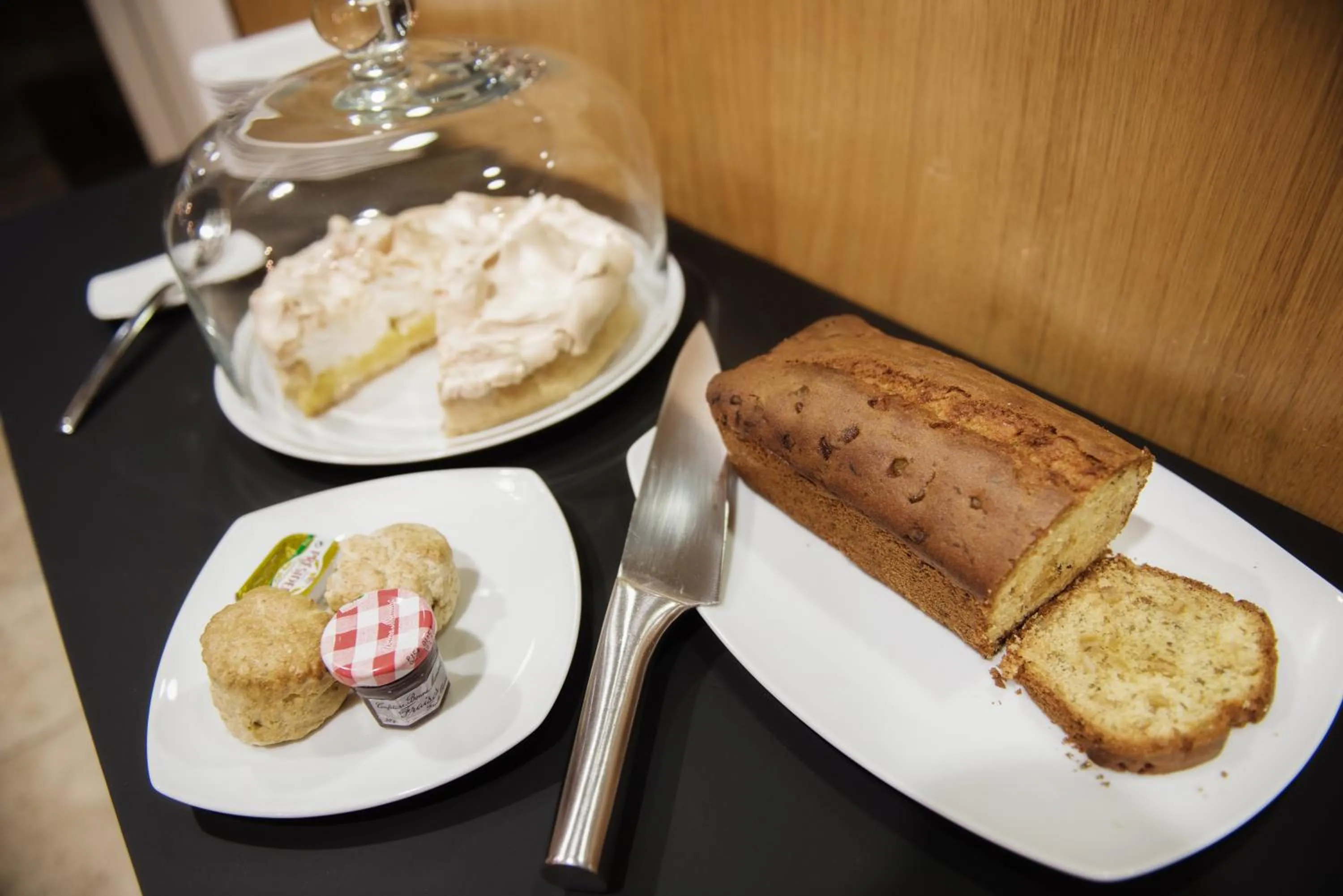 Lounge or bar in Best Western Plus Hotel Divona Cahors