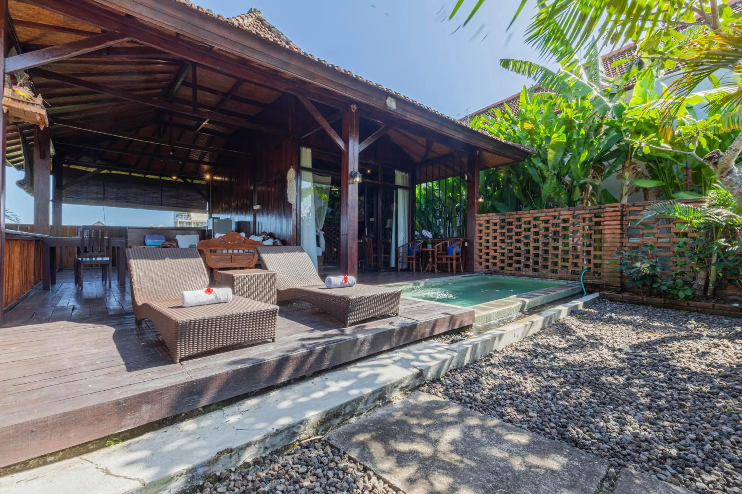 Property building in Kampung Canggu