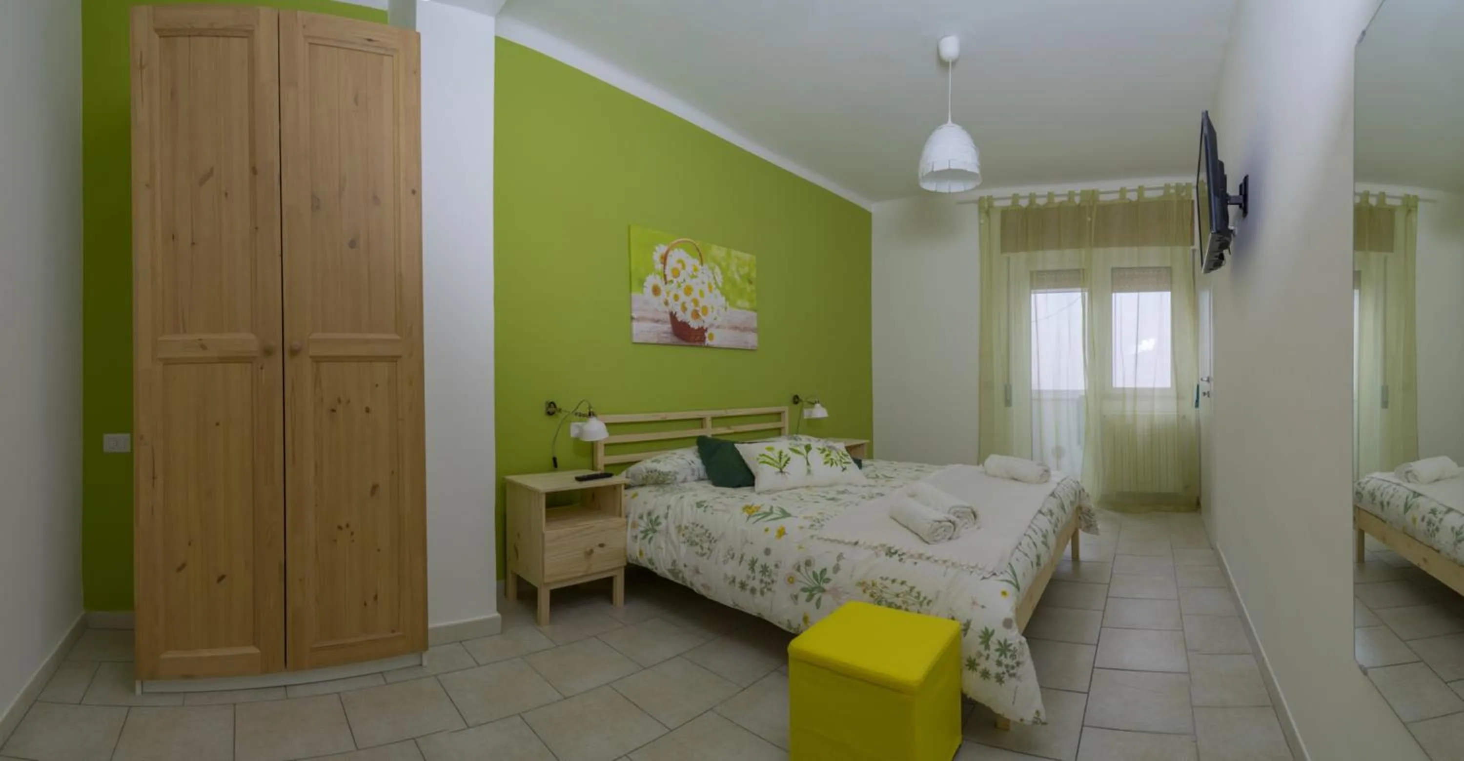 Photo of the whole room, Bed in My Room in Trani