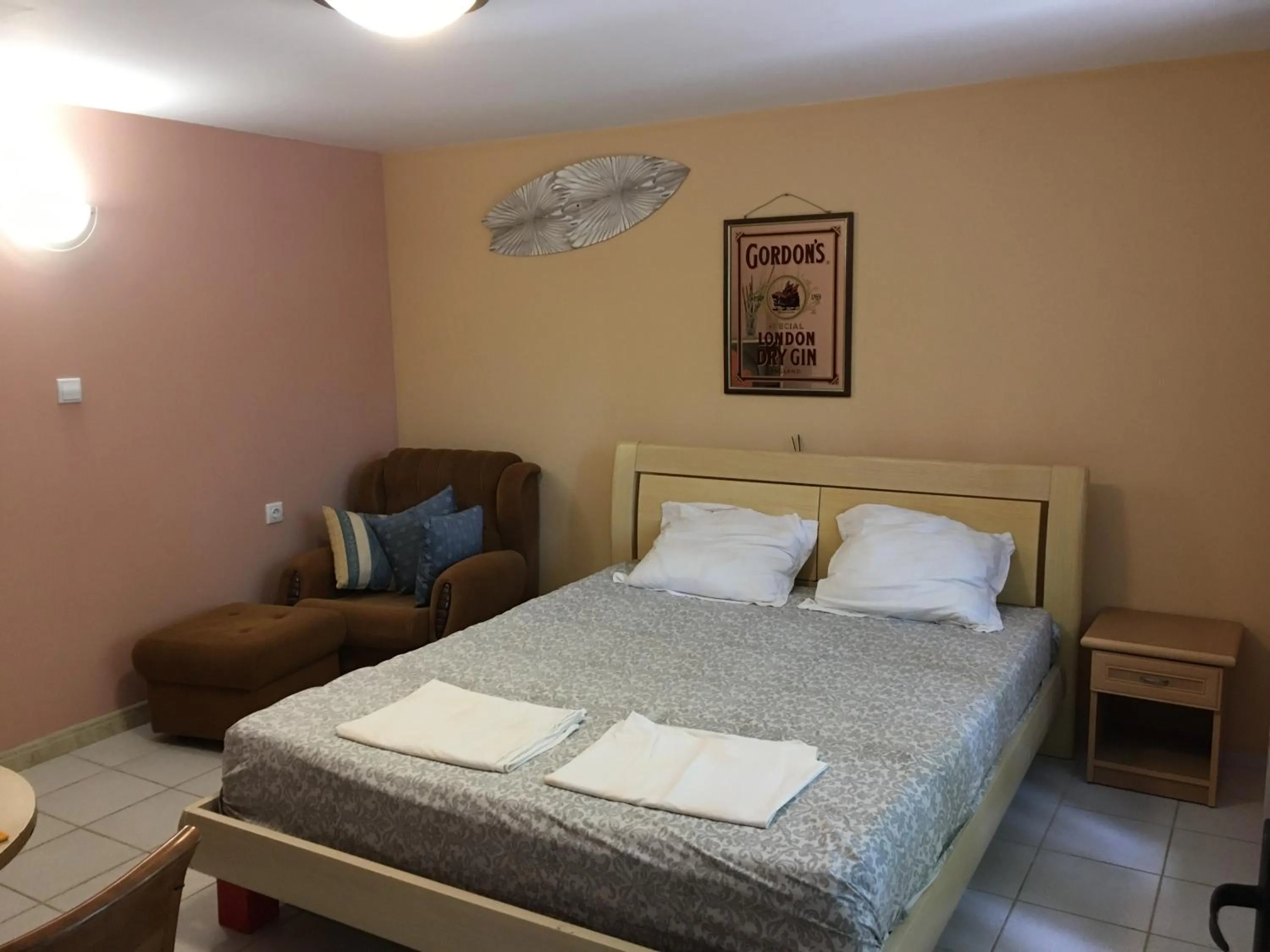 Photo of the whole room, Bed in SURF House Villa Rose I Po3a l