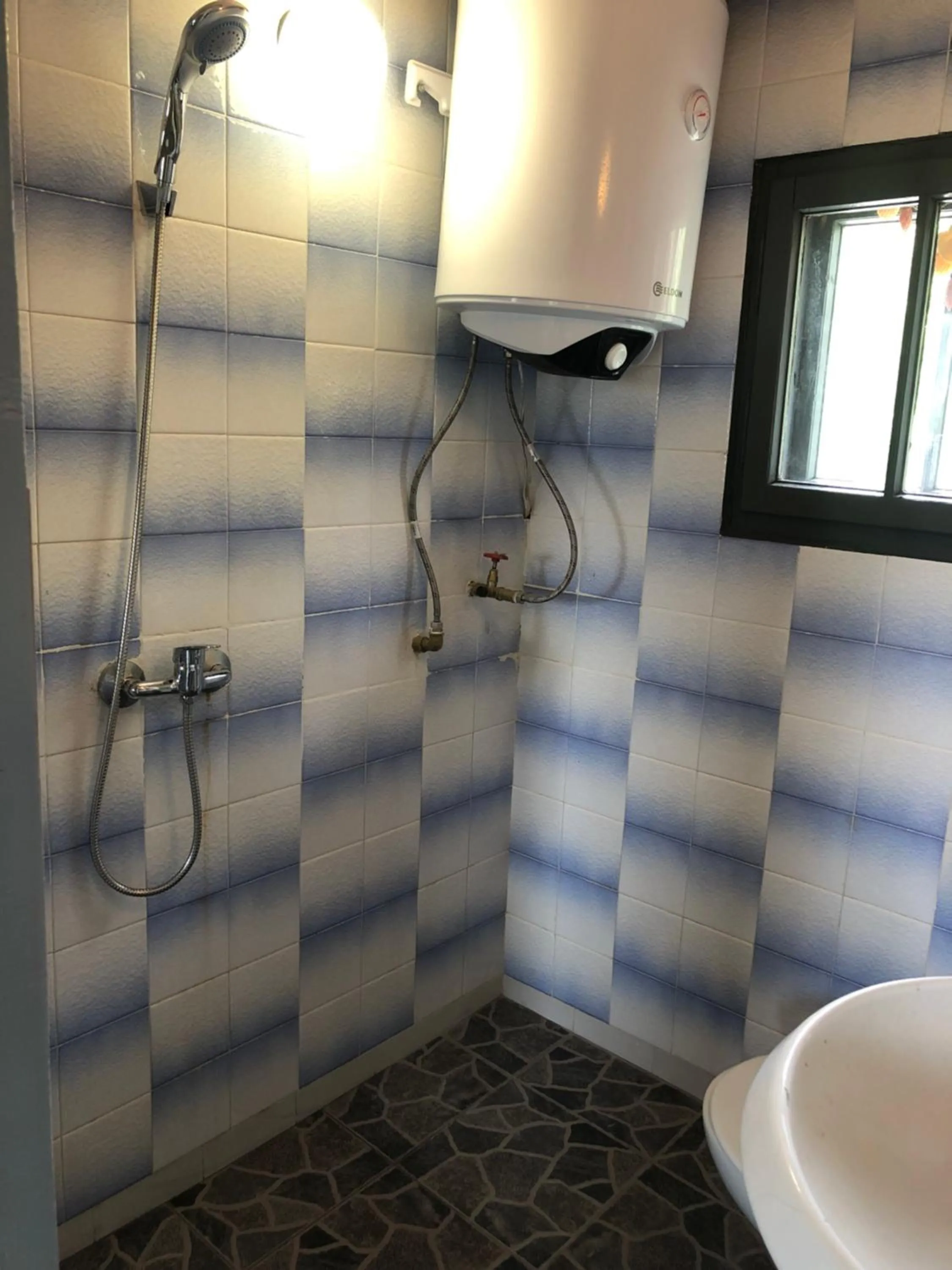 Shower in SURF House Villa Rose I Po3a l