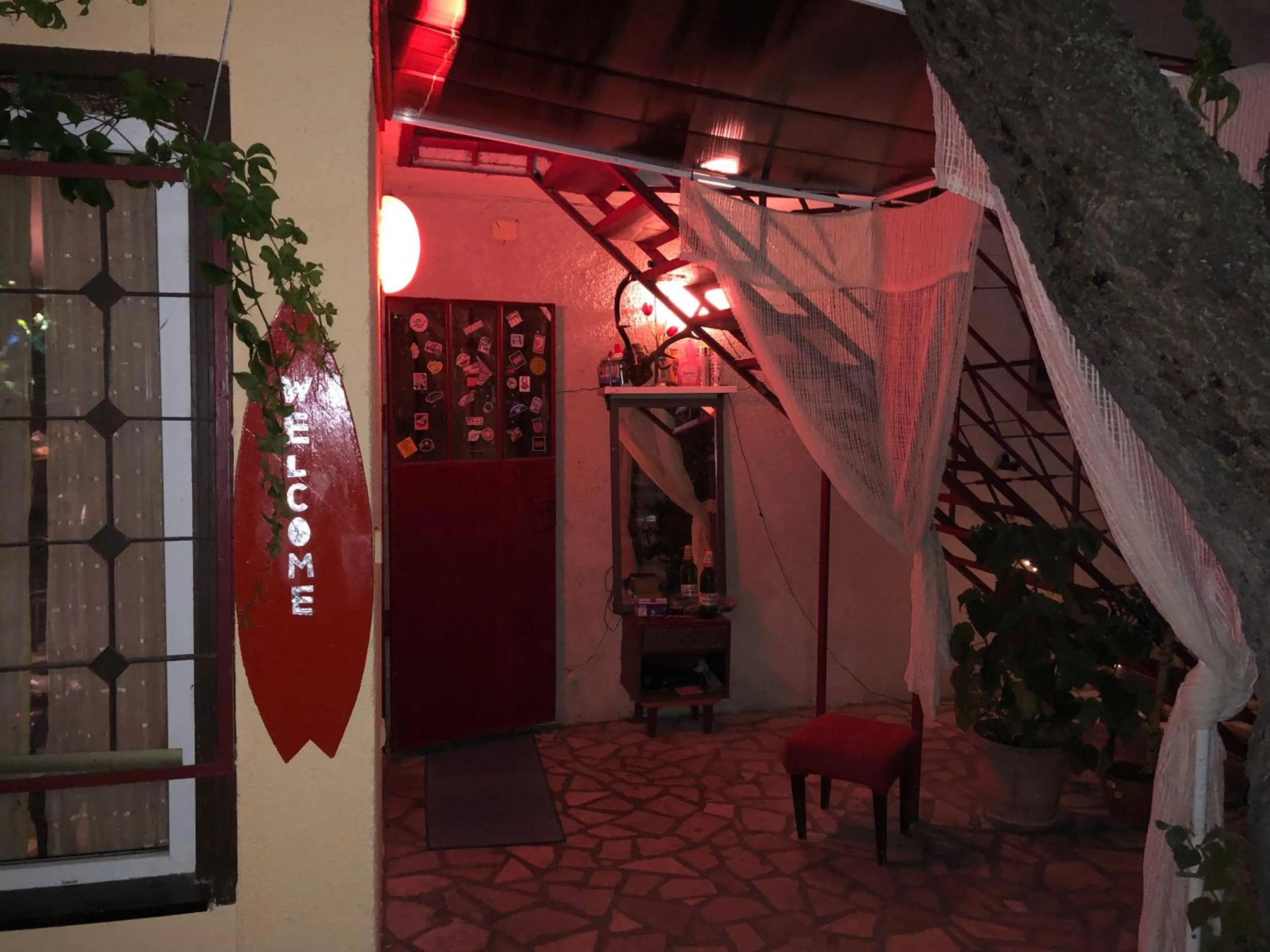 Night in SURF House Villa Rose I Po3a l