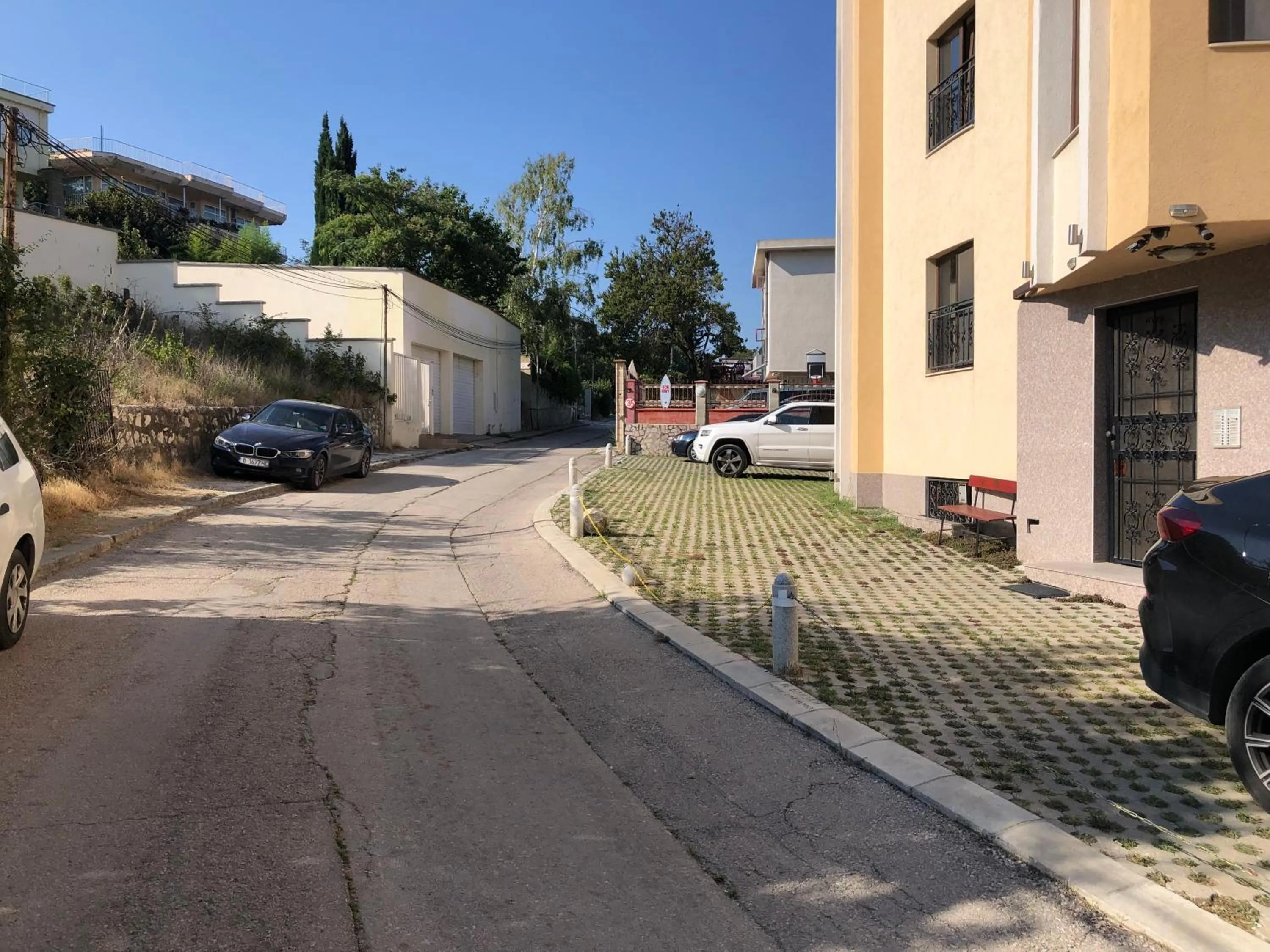 Street view in SURF House Villa Rose I Po3a l