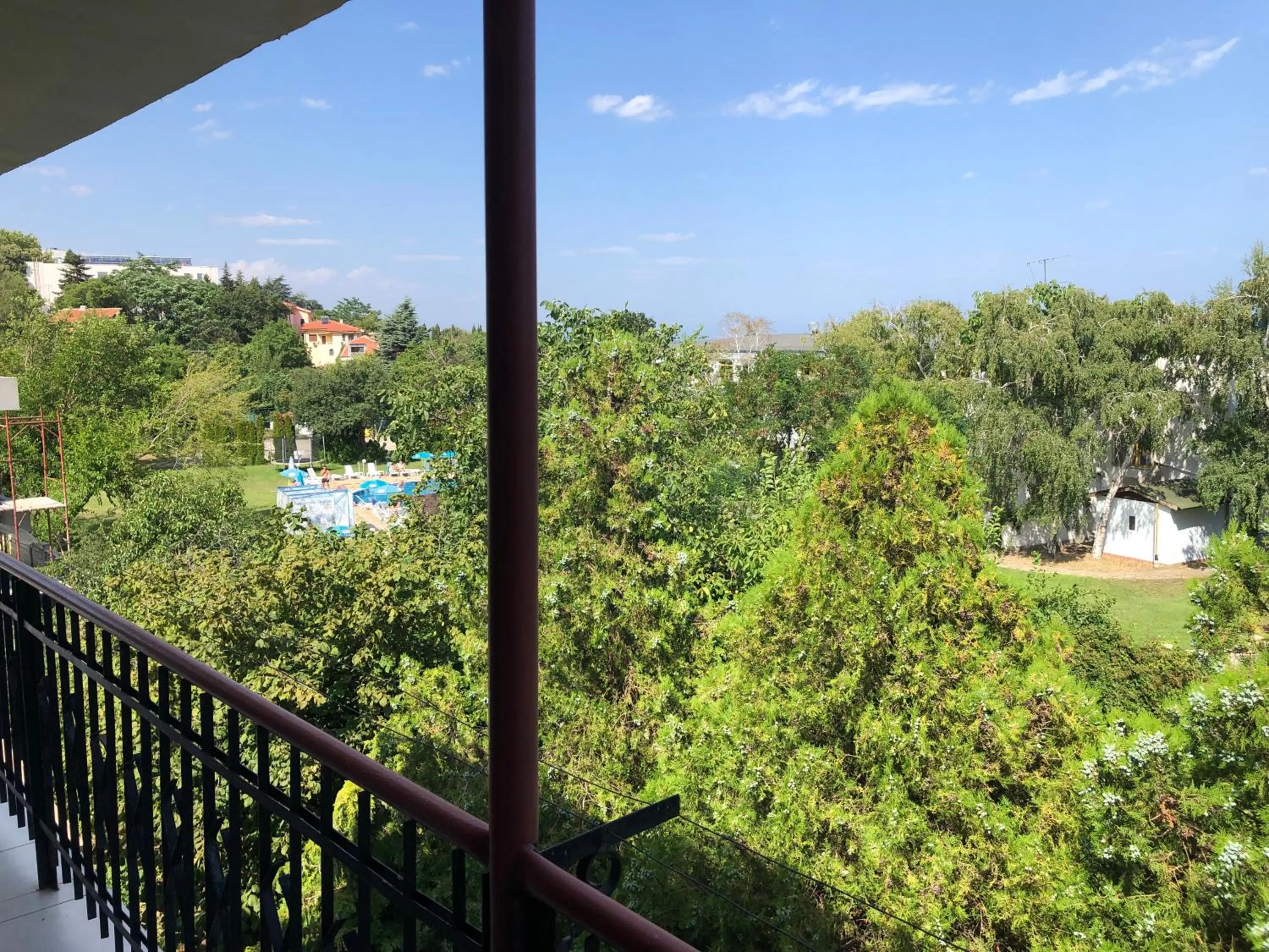 Garden in SURF House Villa Rose I Po3a l