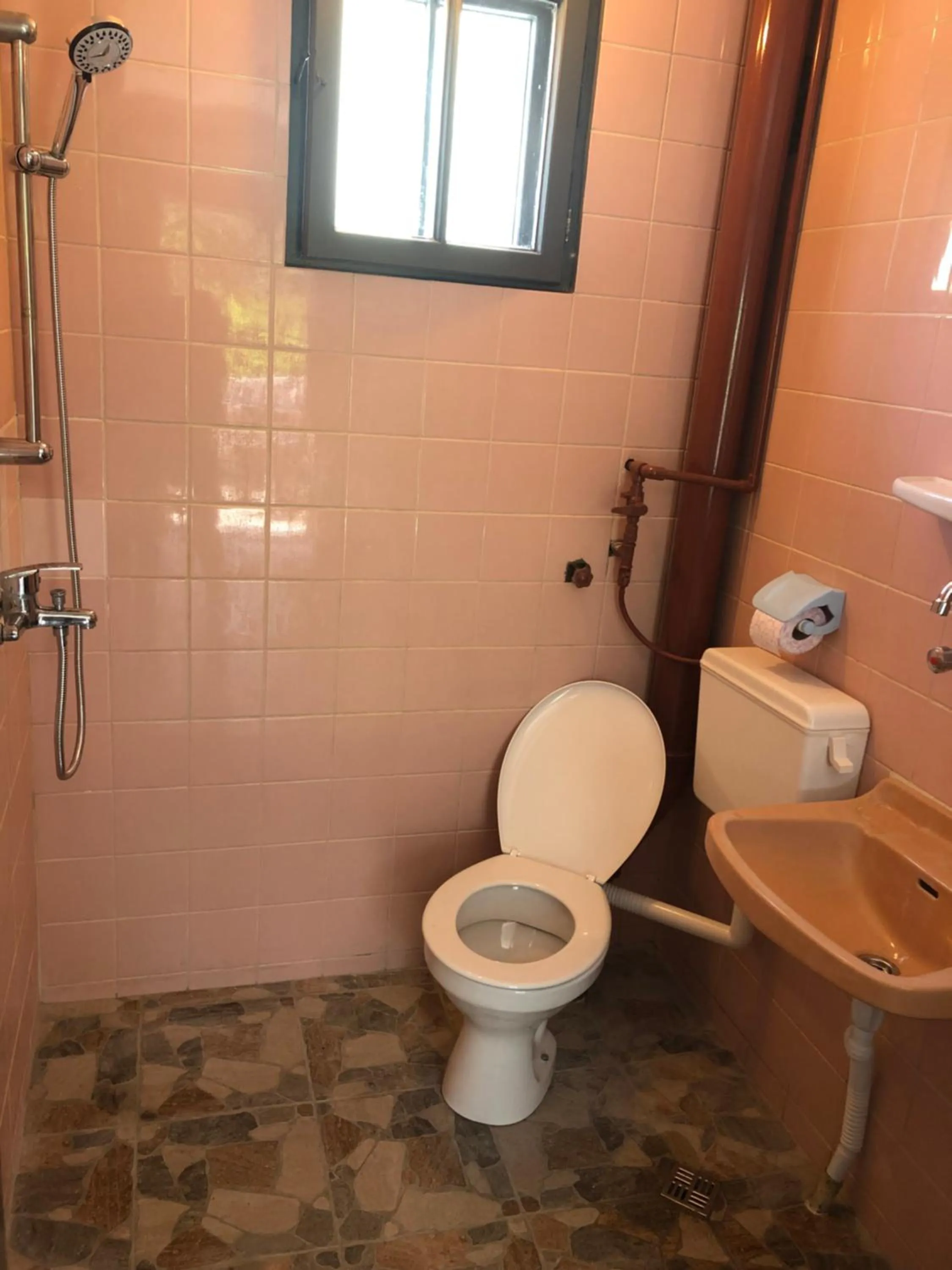 Shower in SURF House Villa Rose I Po3a l