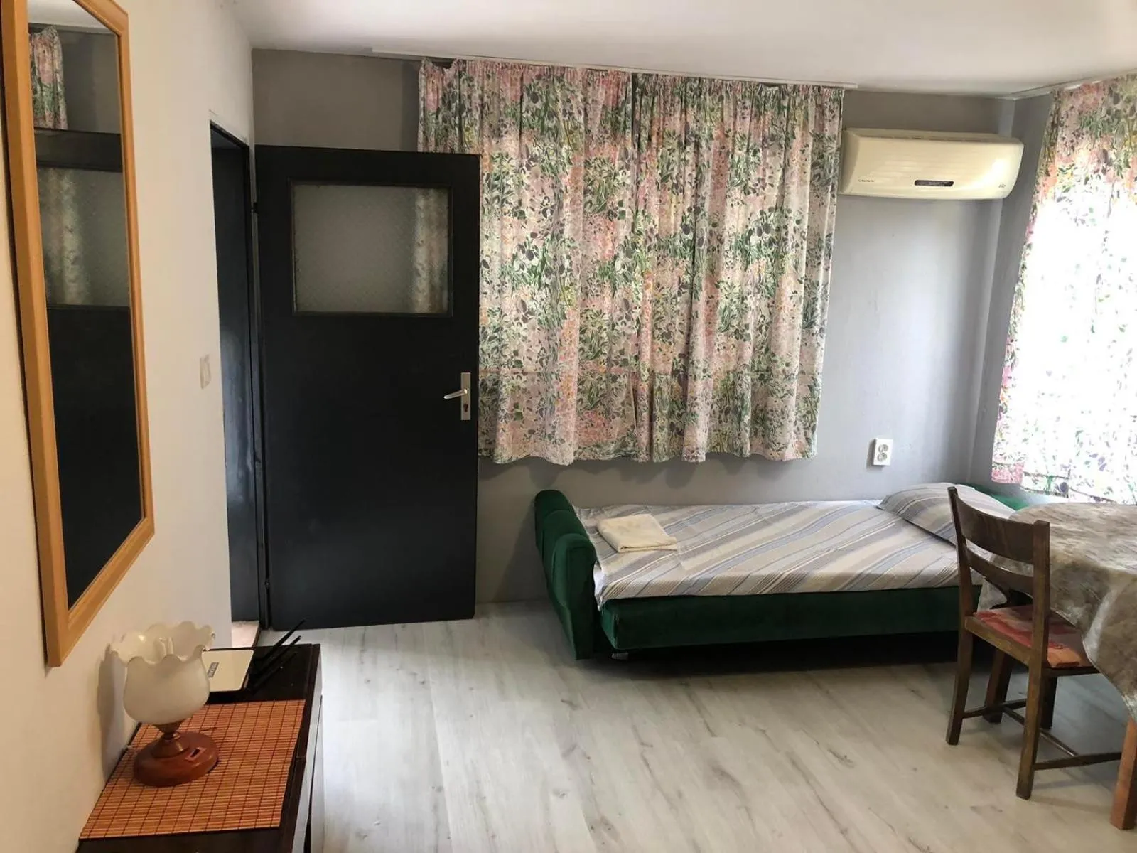 Bed in SURF House Villa Rose I Po3a l