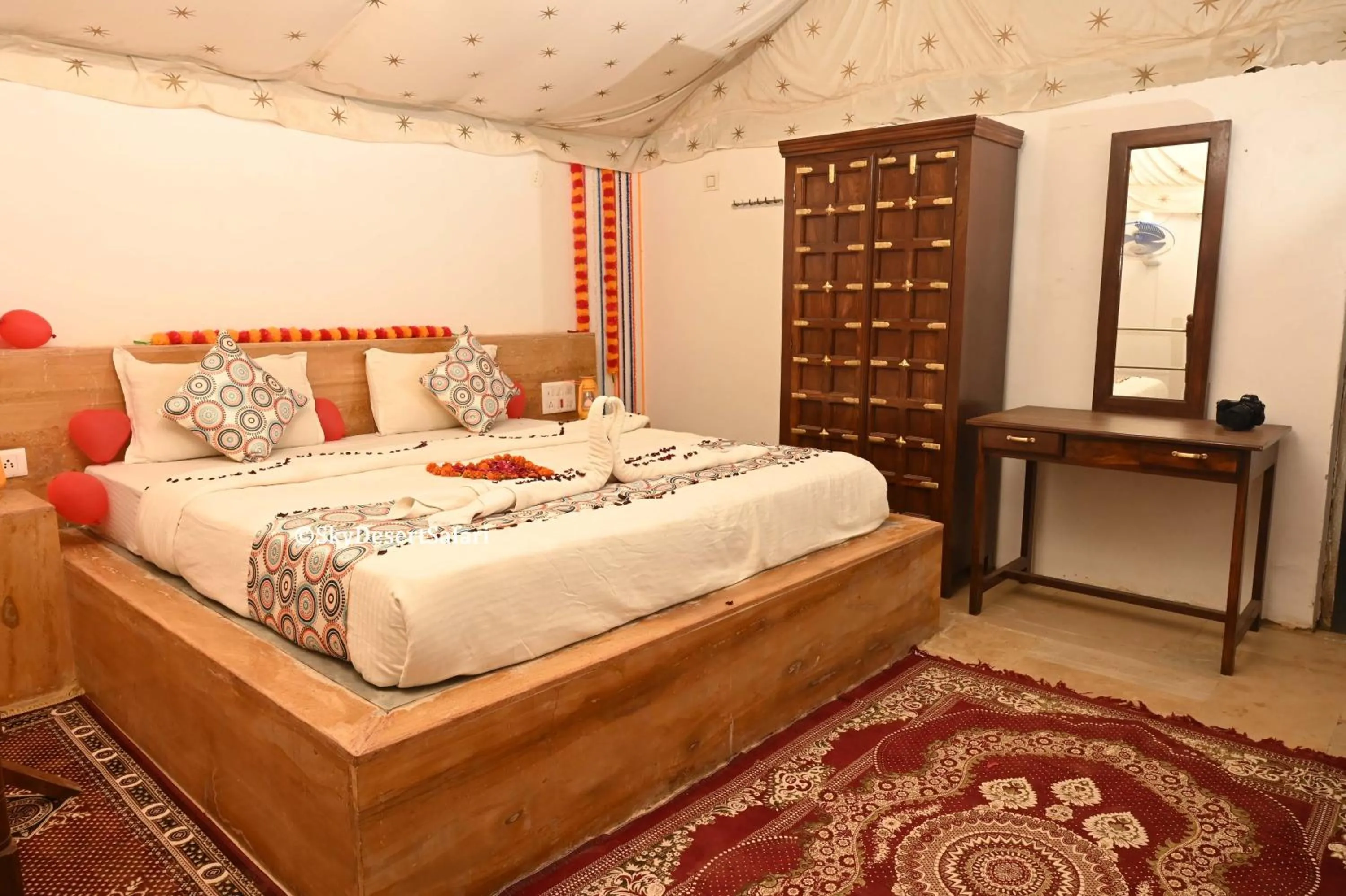 Bedroom, Bed in Sky Desert Safari