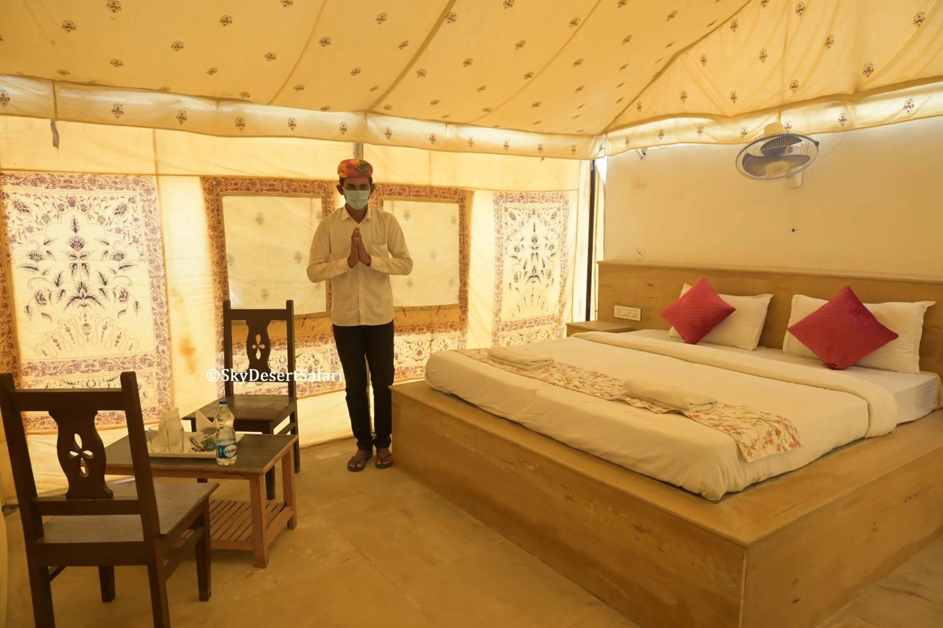 Bedroom, Bed in Sky Desert Safari