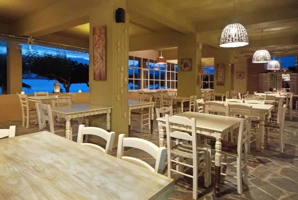 Restaurant/places to eat in Venus Beach Hotel