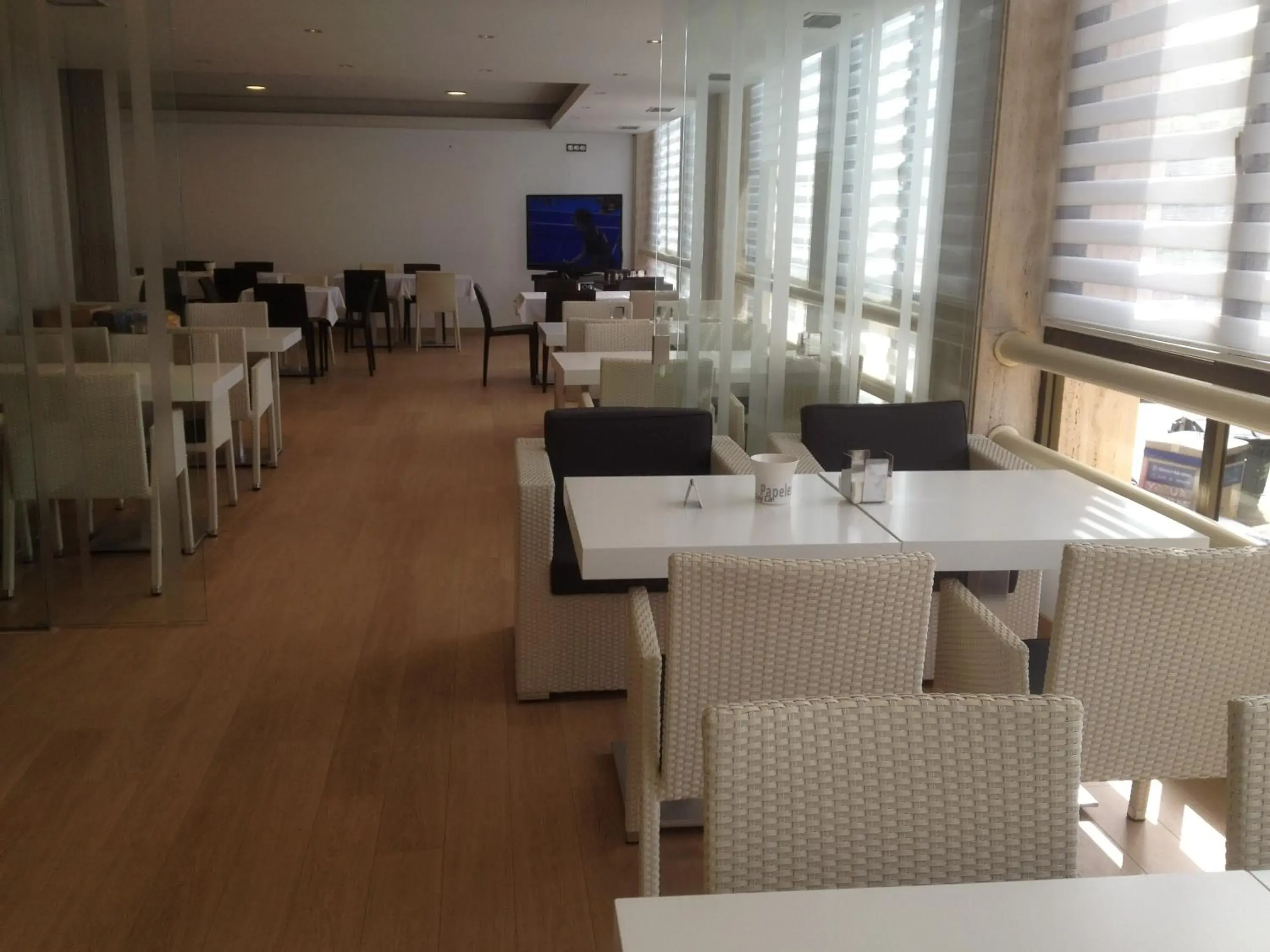 Restaurant/places to eat in Apartahotel Aguadulce Restaurant/places to eat in Apartahotel Aguadulce