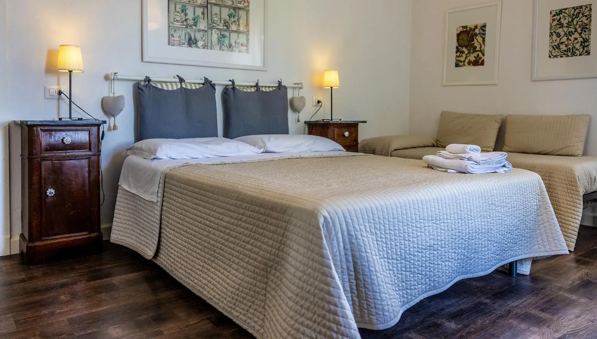 Bedroom, Bed in Un Petit Paradis Bedroom, Bed in Un Petit Paradis