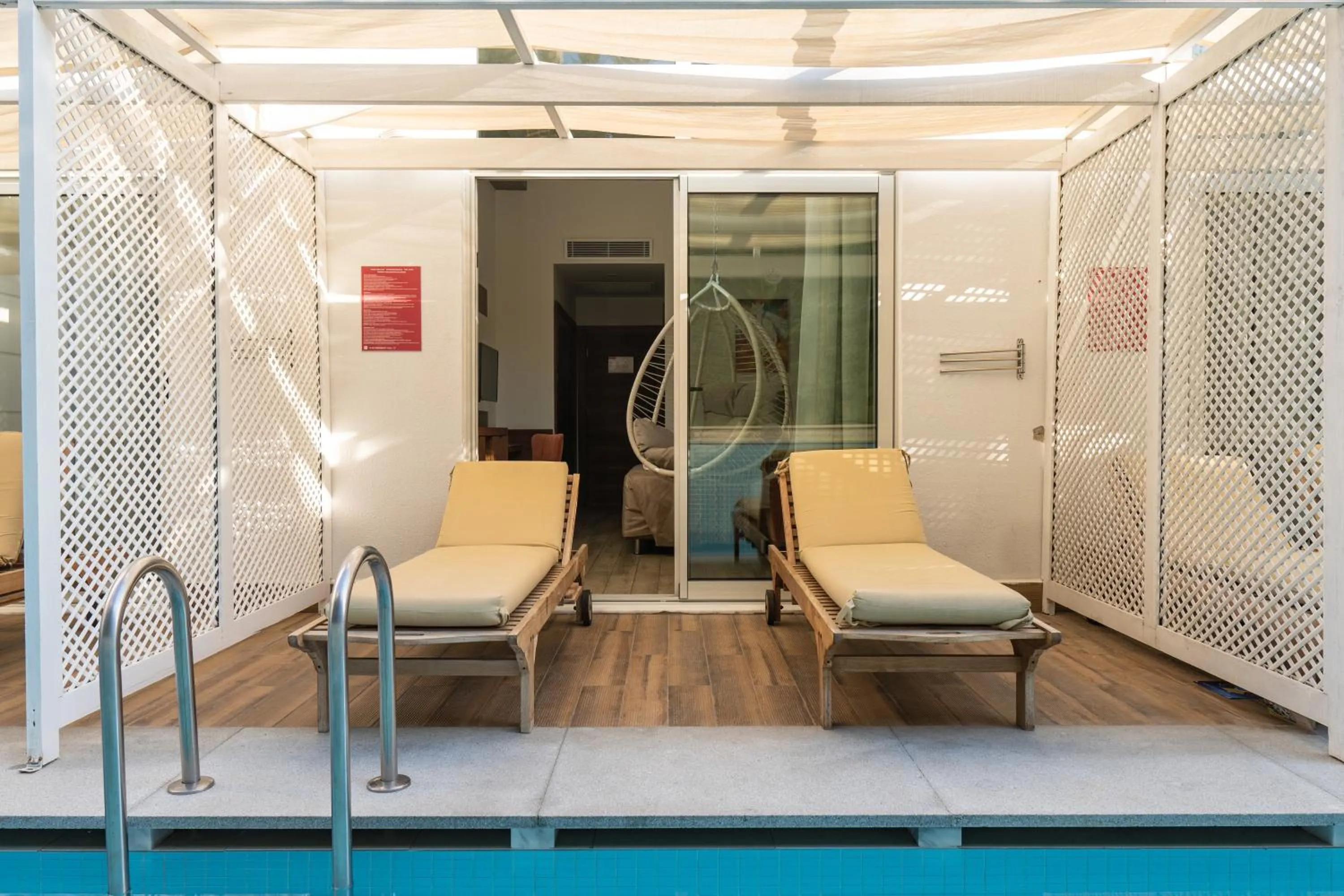 sunbed in Side Royal Palace