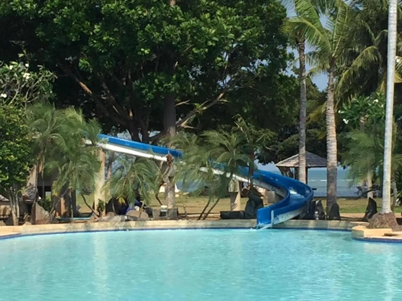 Day in Rockgarden Beach Resort