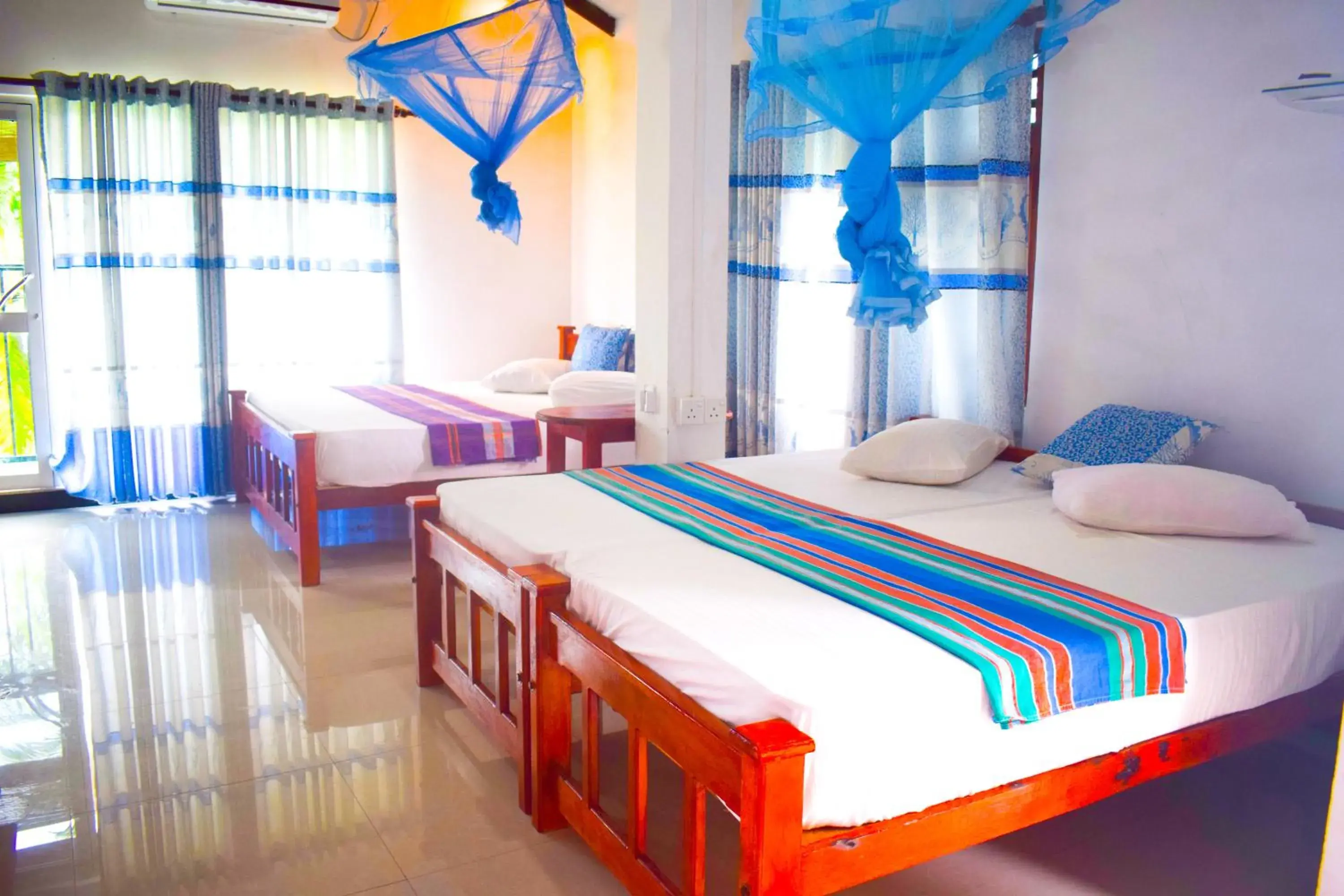 Triple Room with Lake View in Hotel Birds View Triple Room with Lake View in Hotel Birds View