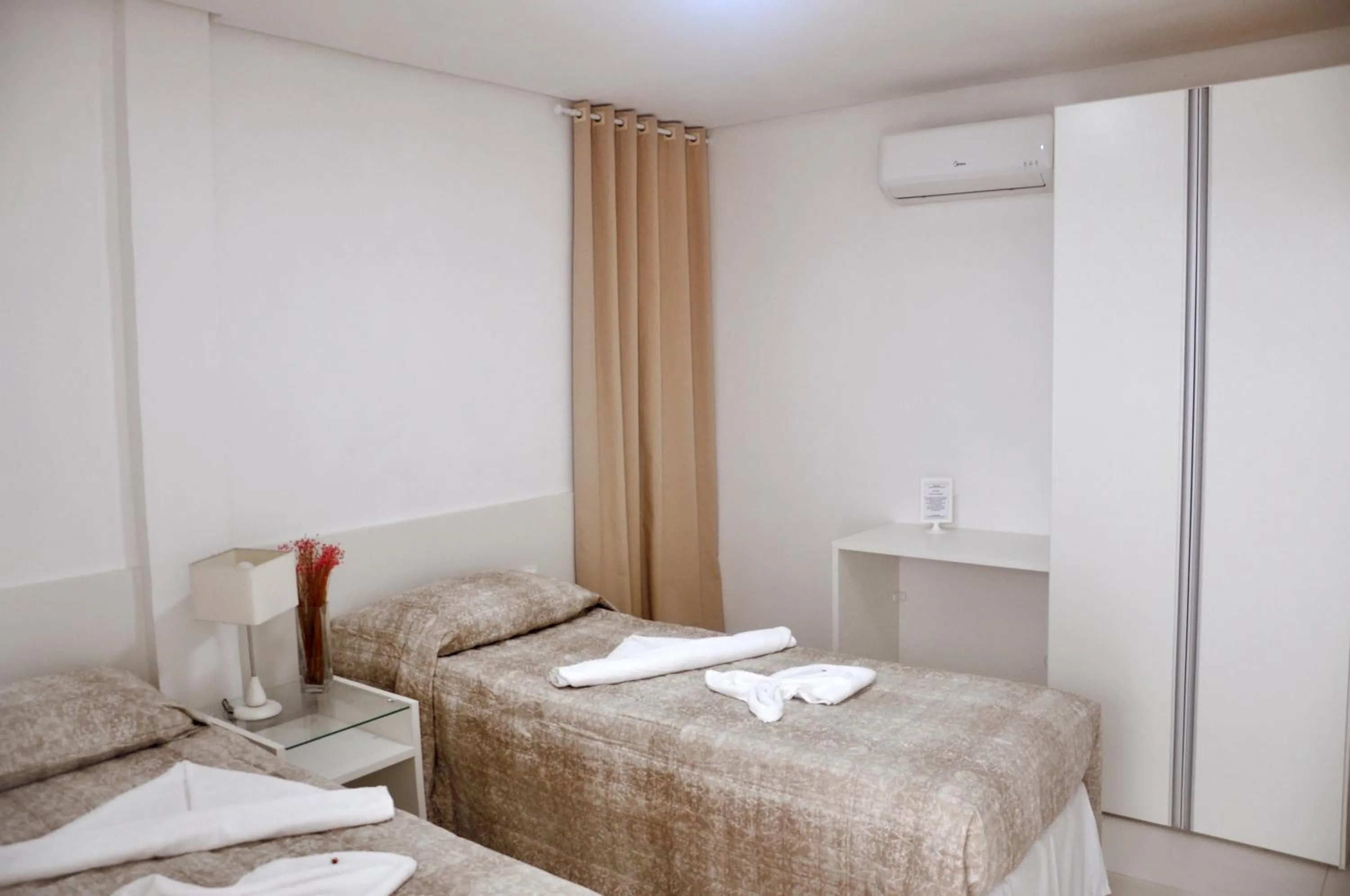 Bedroom, Bed in Pousada Lorde Inglês