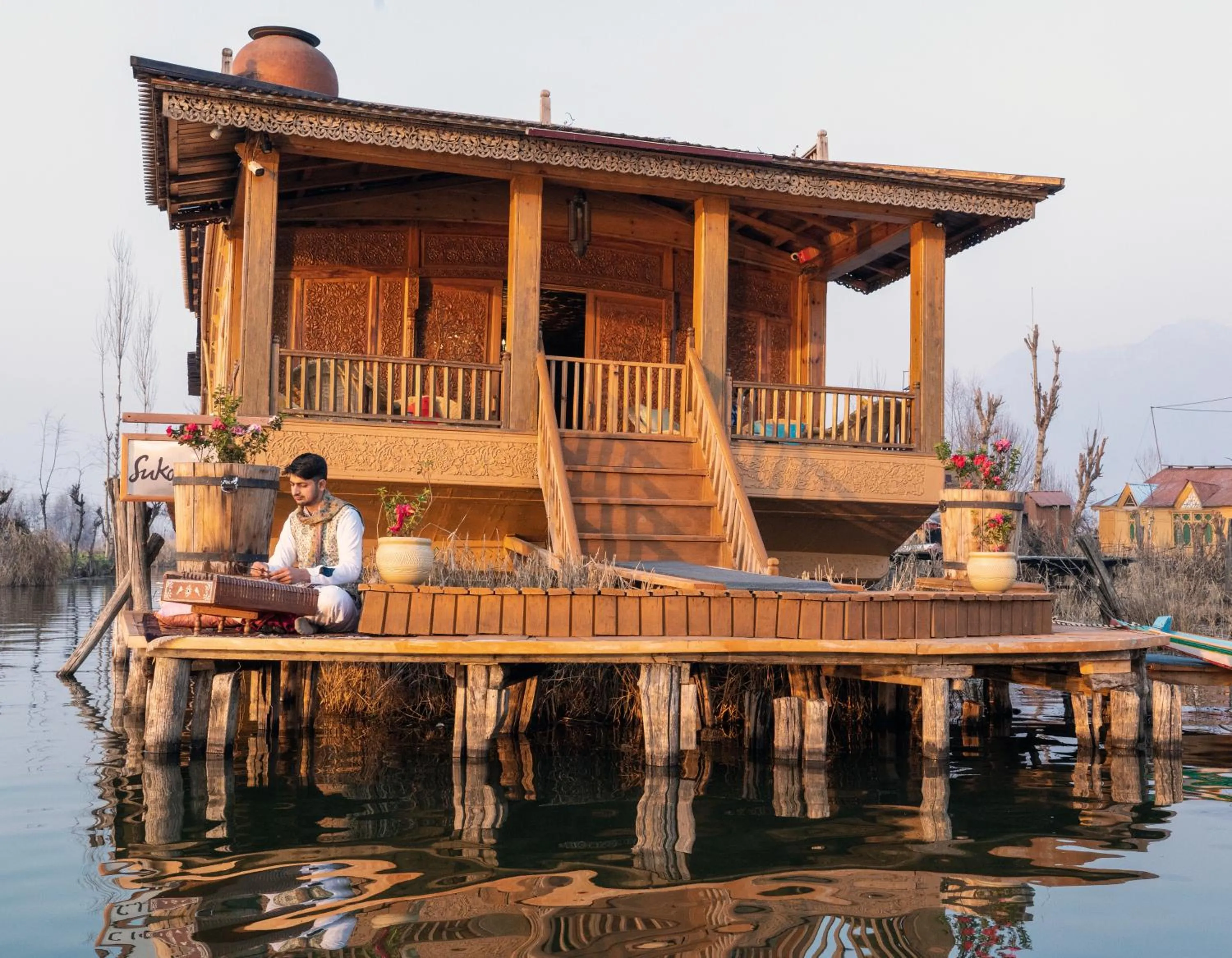 Sukoon Houseboat Dal Lake