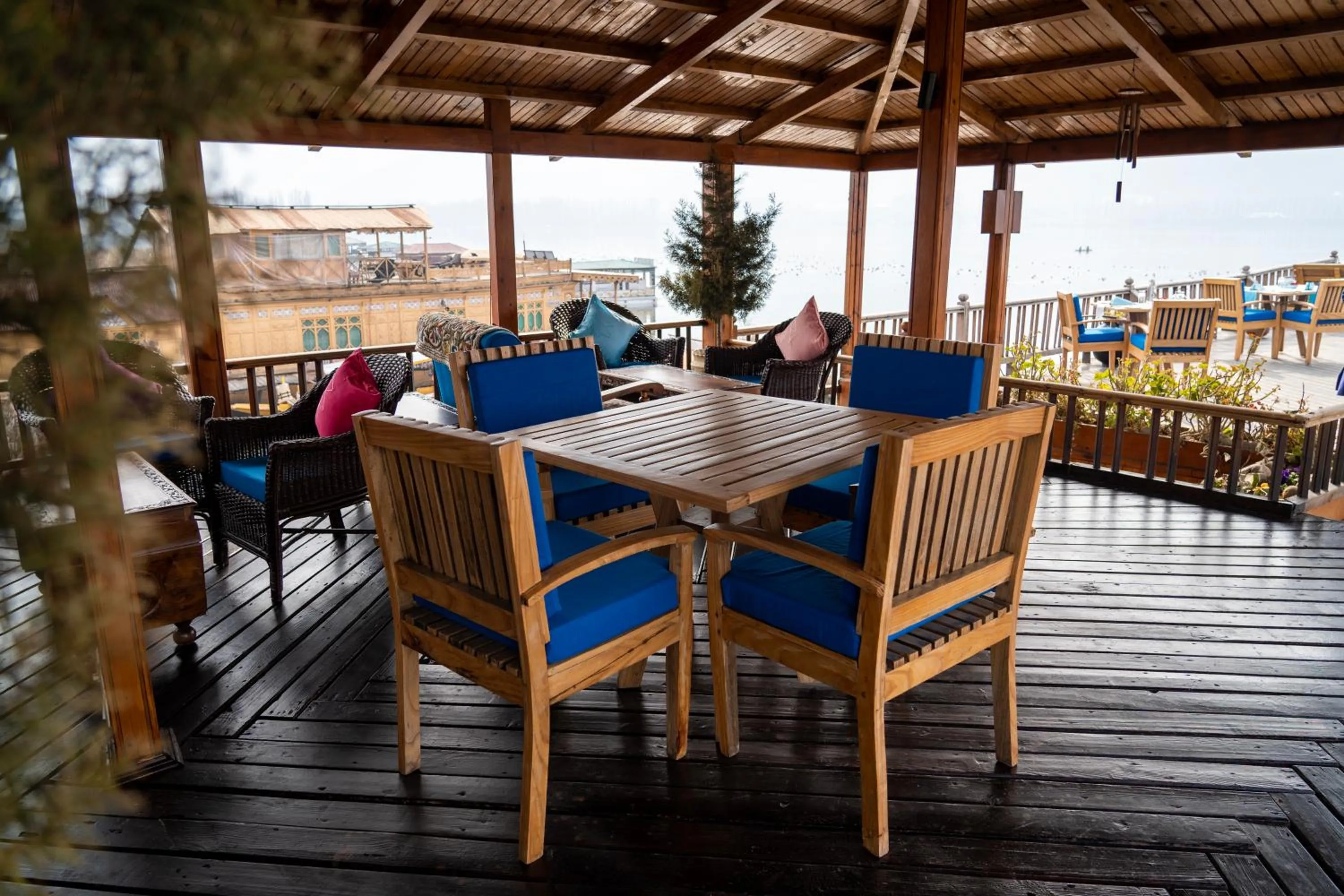 Sukoon Houseboat Dal Lake