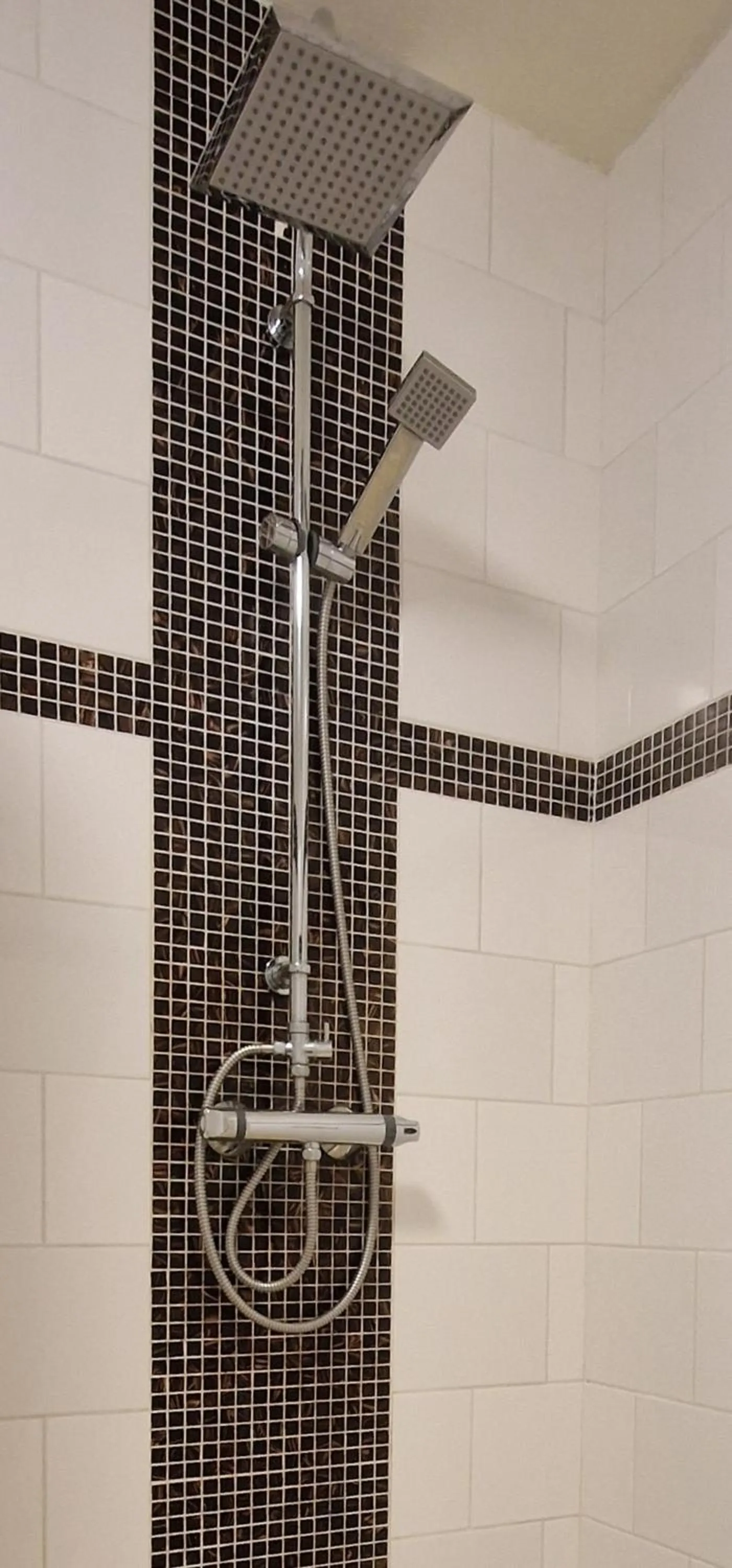 Shower in Hotel Garni Am Lindenhof Bunde